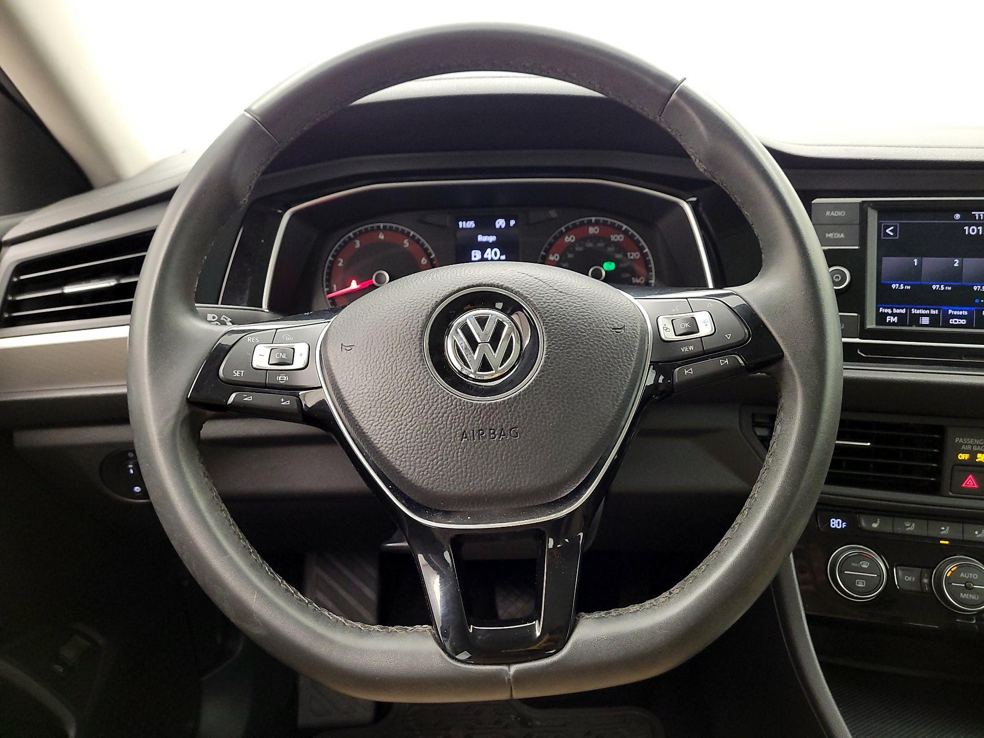 Thumbnail: 2020 Volkswagen Jetta - 10