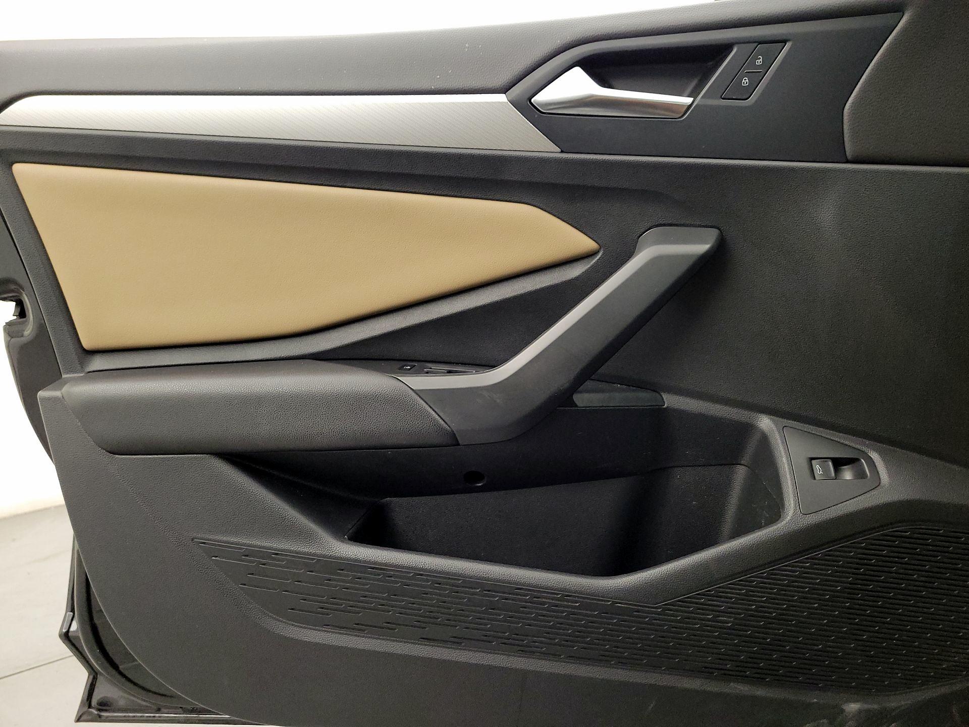 Thumbnail: 2020 Volkswagen Jetta - 12