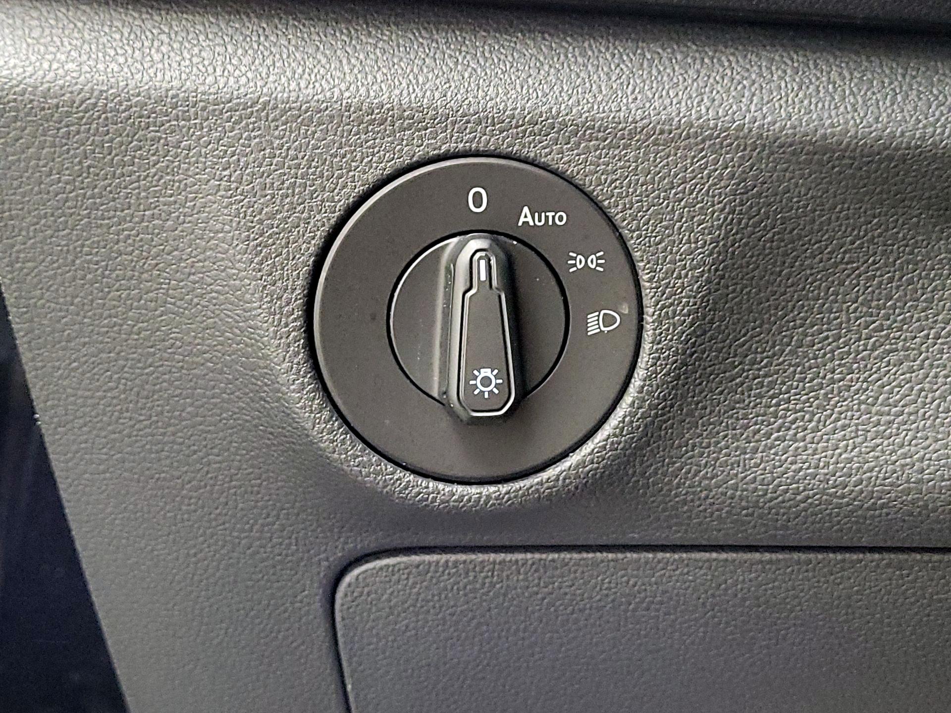 Thumbnail: 2020 Volkswagen Jetta - 13