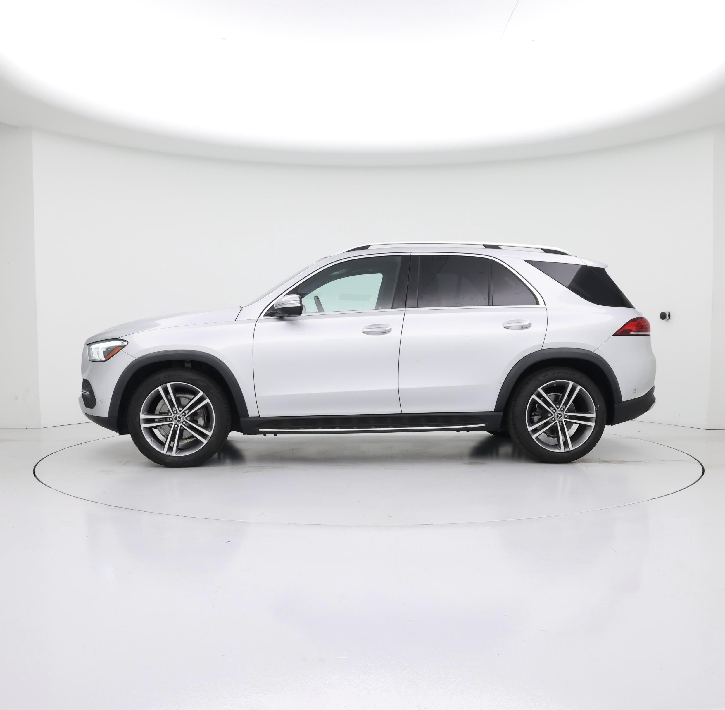 Thumbnail: 2020 Mercedes-Benz GLE - 3