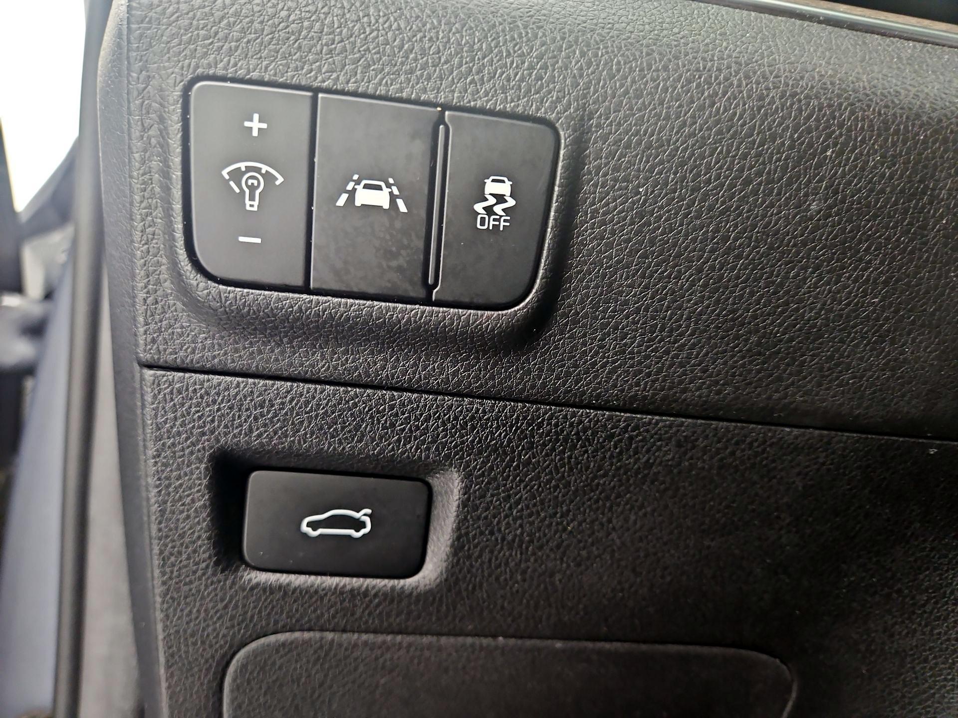 Thumbnail: 2022 Kia K5 - 13