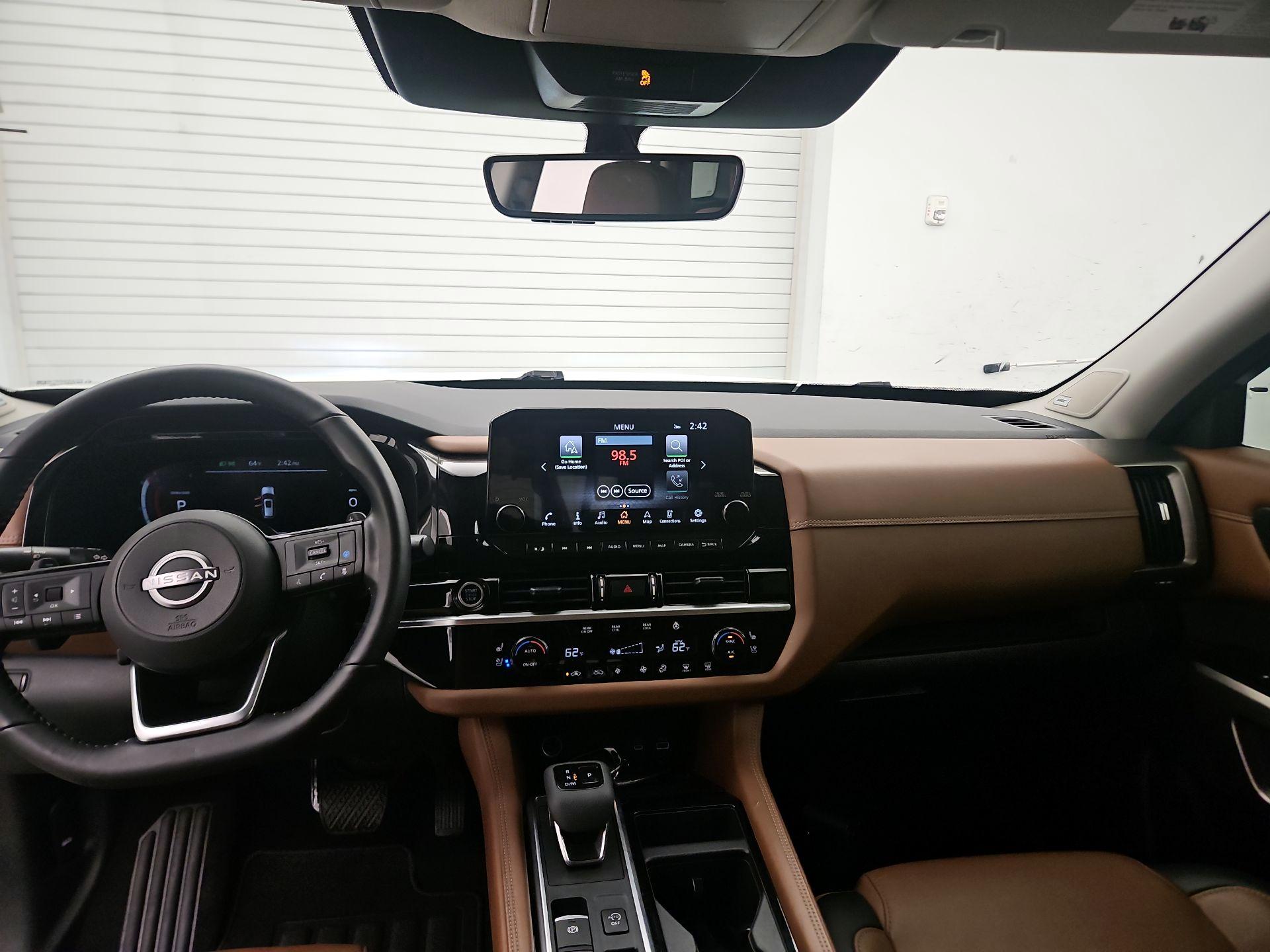 Thumbnail: 2023 Nissan Pathfinder - 9