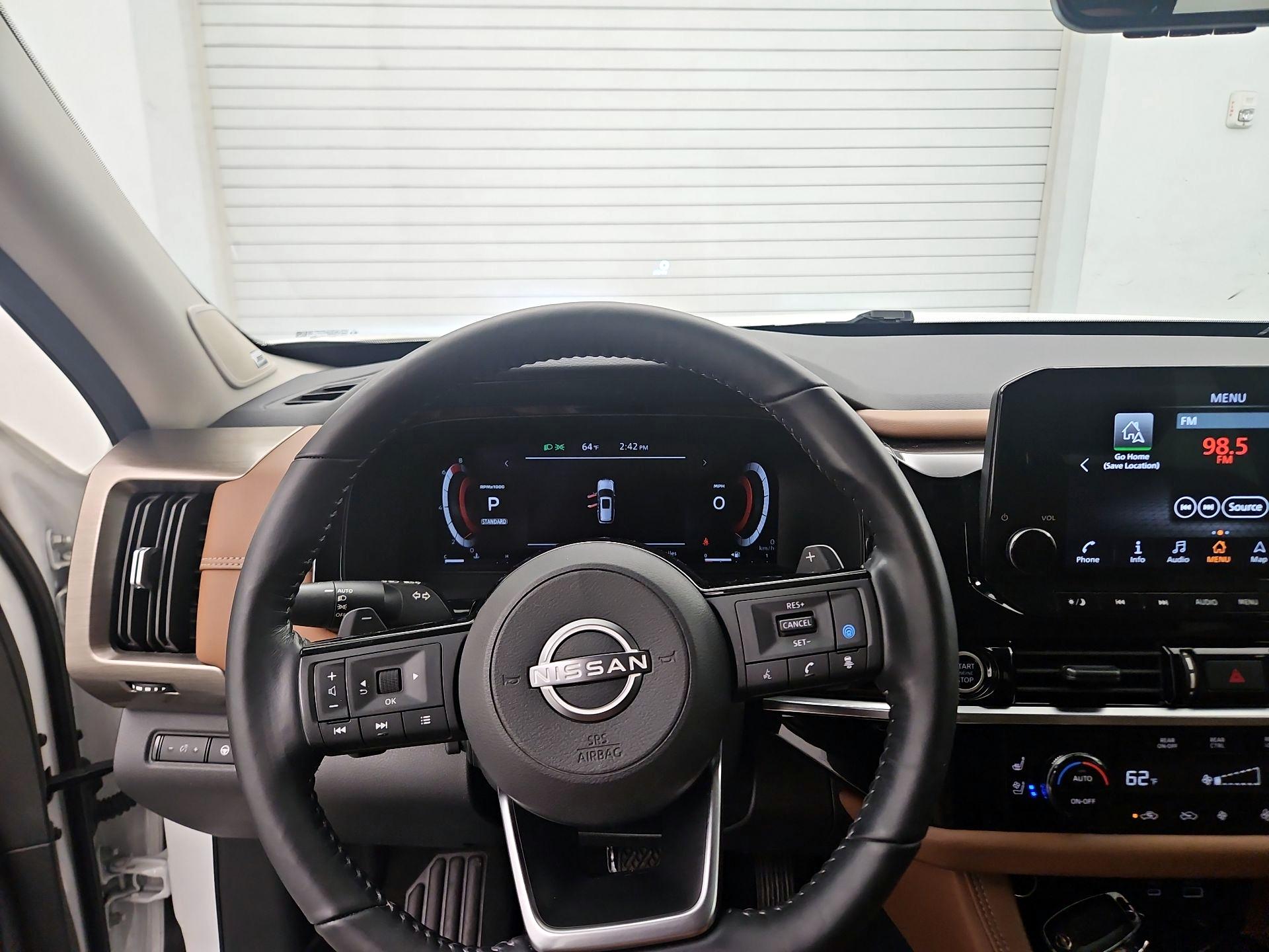 Thumbnail: 2023 Nissan Pathfinder - 10