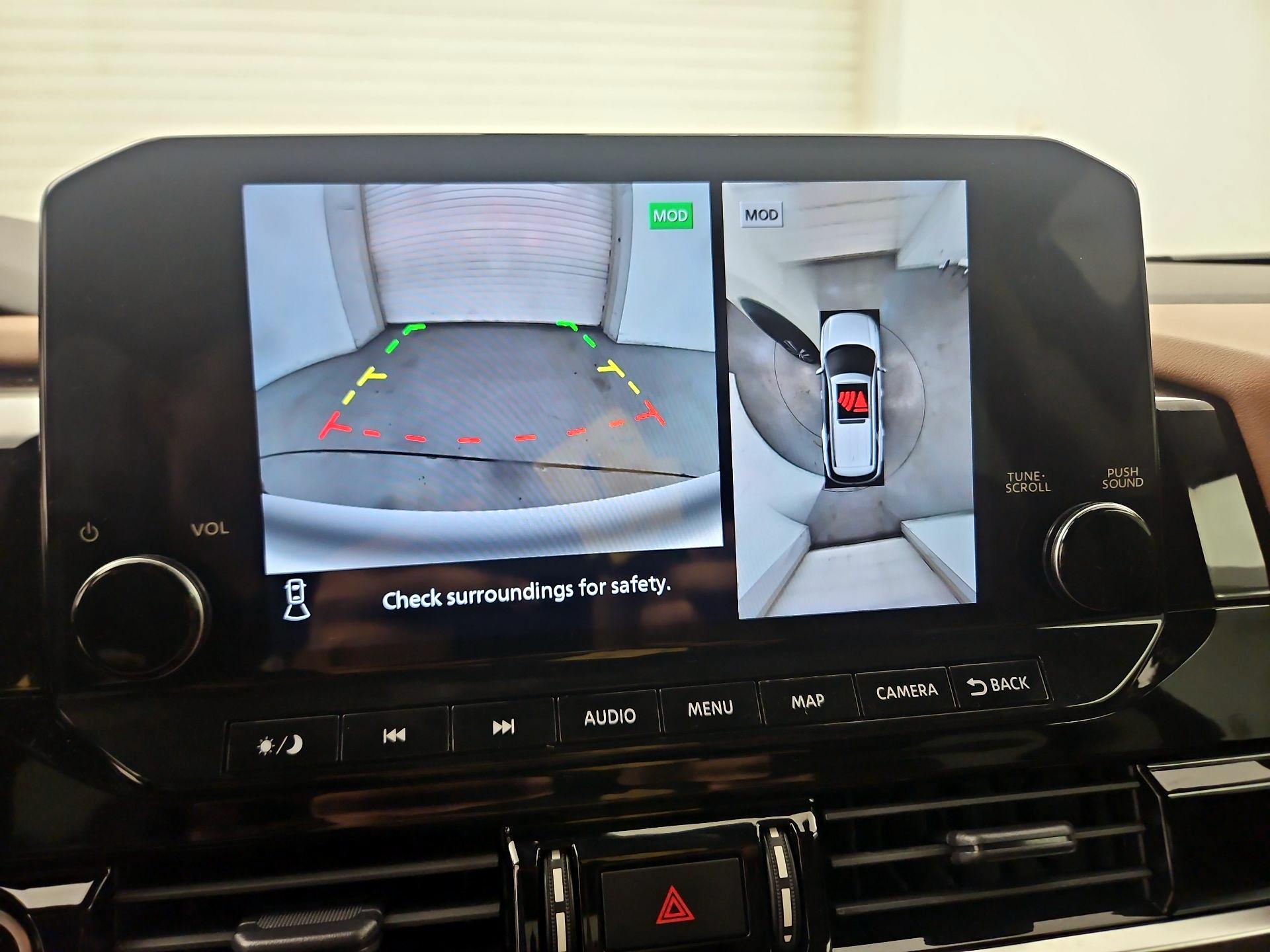 Thumbnail: 2023 Nissan Pathfinder - 14