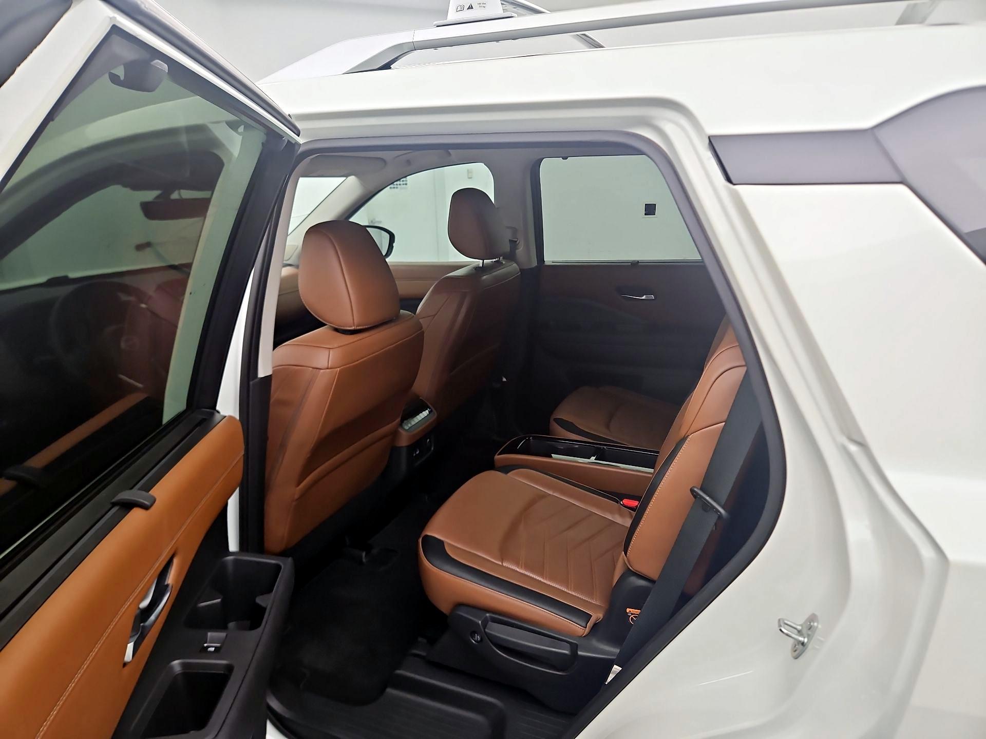 Thumbnail: 2023 Nissan Pathfinder - 20