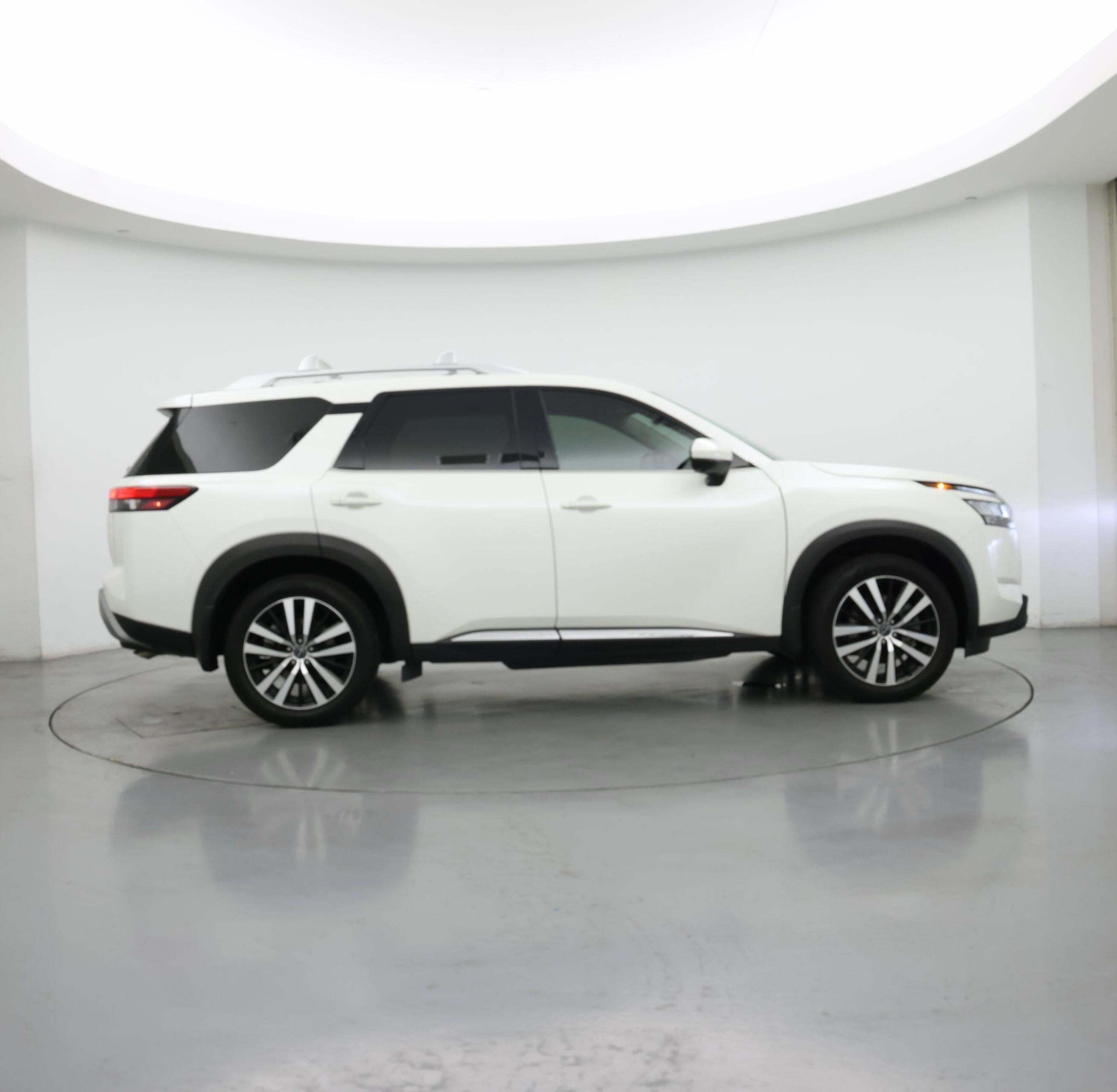 Thumbnail: 2023 Nissan Pathfinder - 7