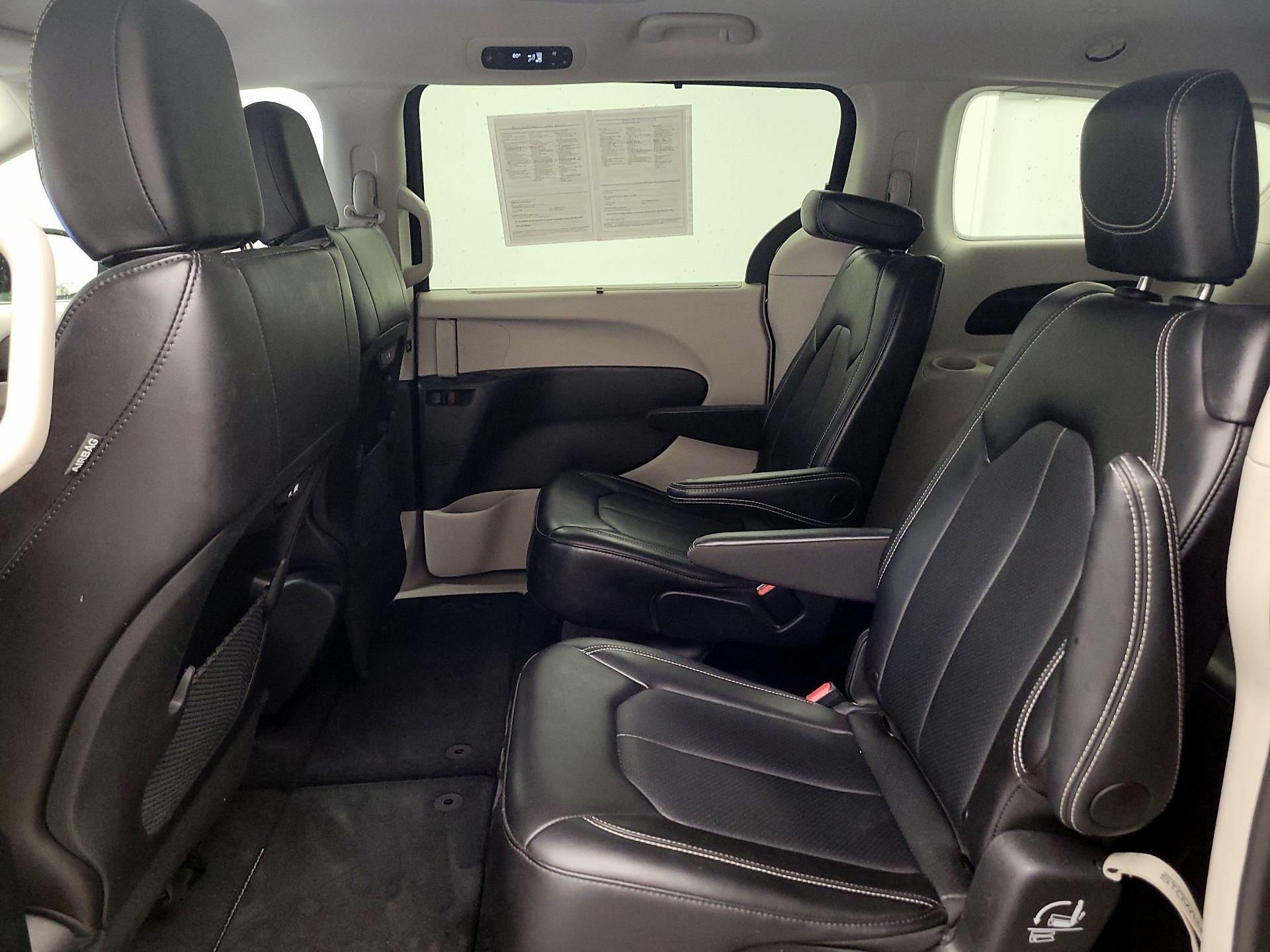 Thumbnail: 2024 Chrysler Pacifica - 19