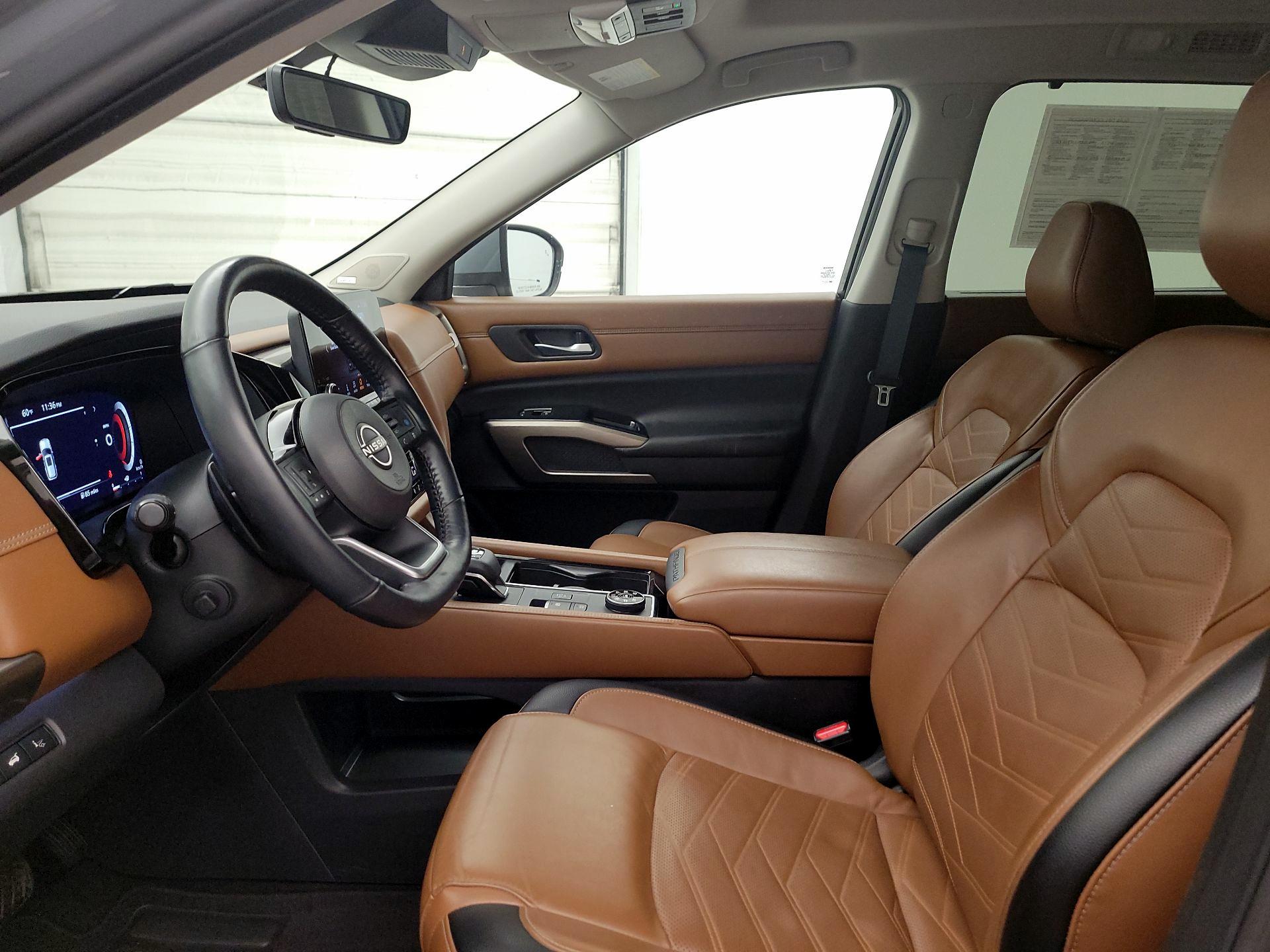 Thumbnail: 2023 Nissan Pathfinder - 11