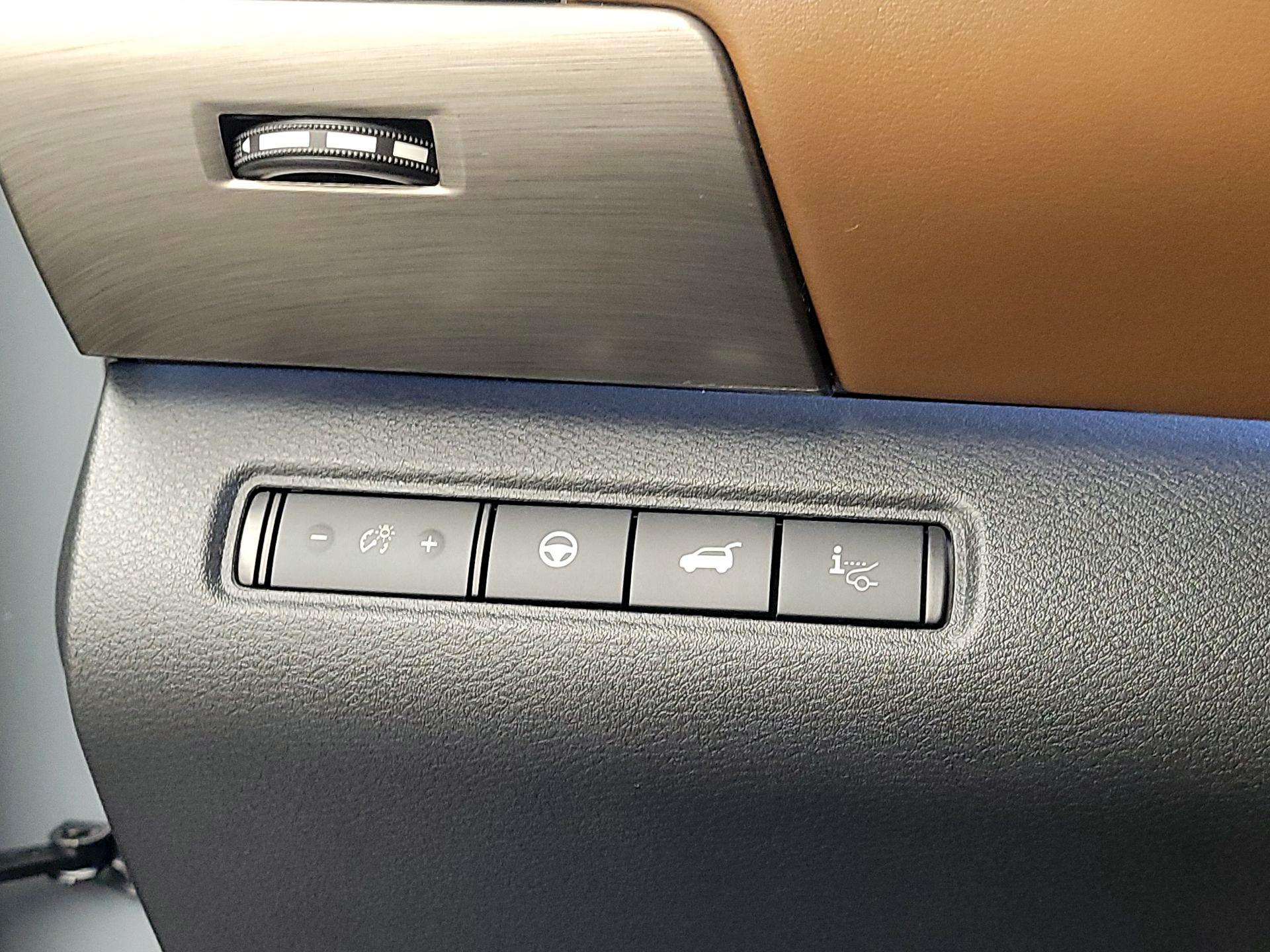 Thumbnail: 2023 Nissan Pathfinder - 13