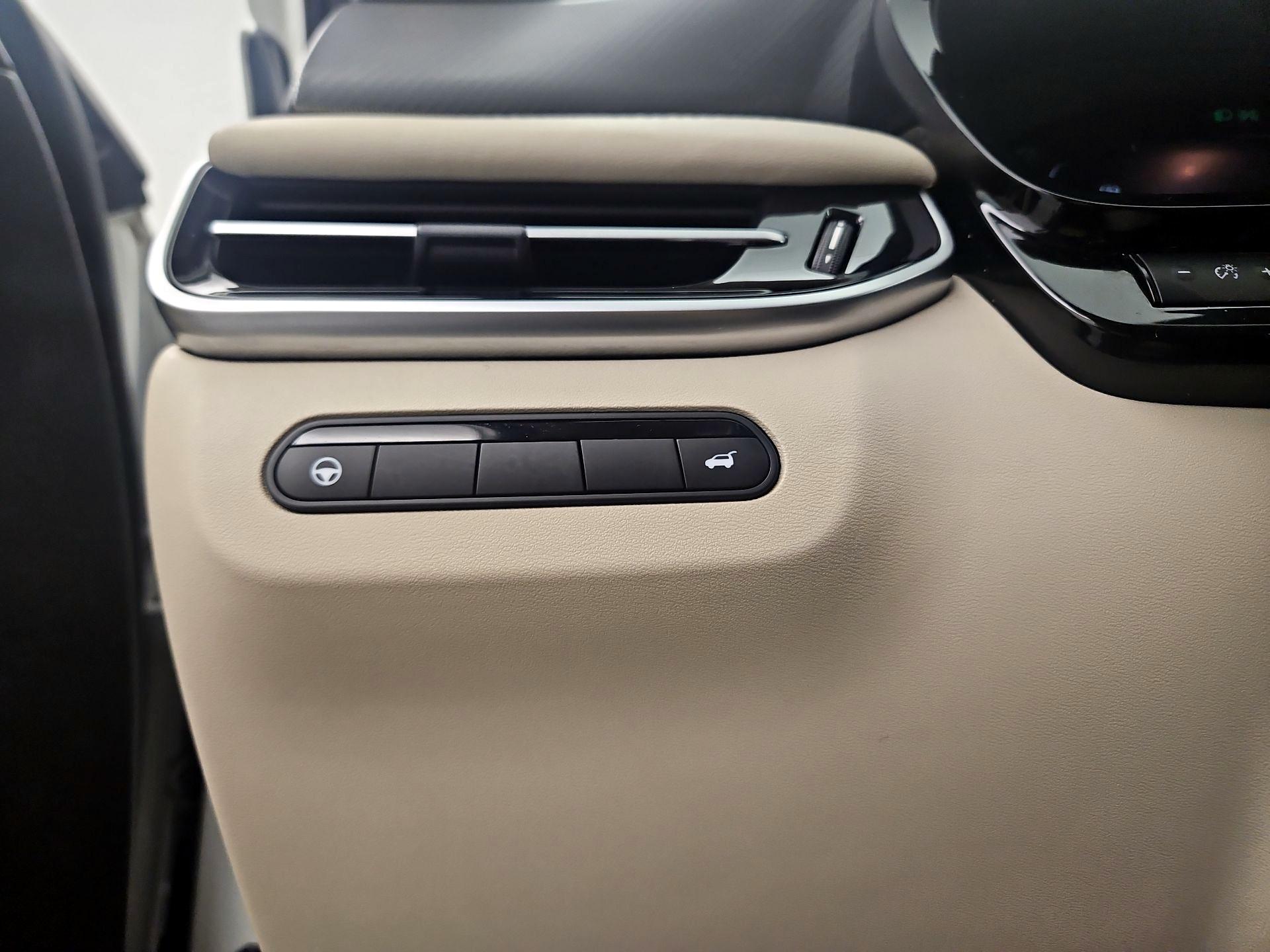 Thumbnail: 2023 INFINITI QX60 - 13