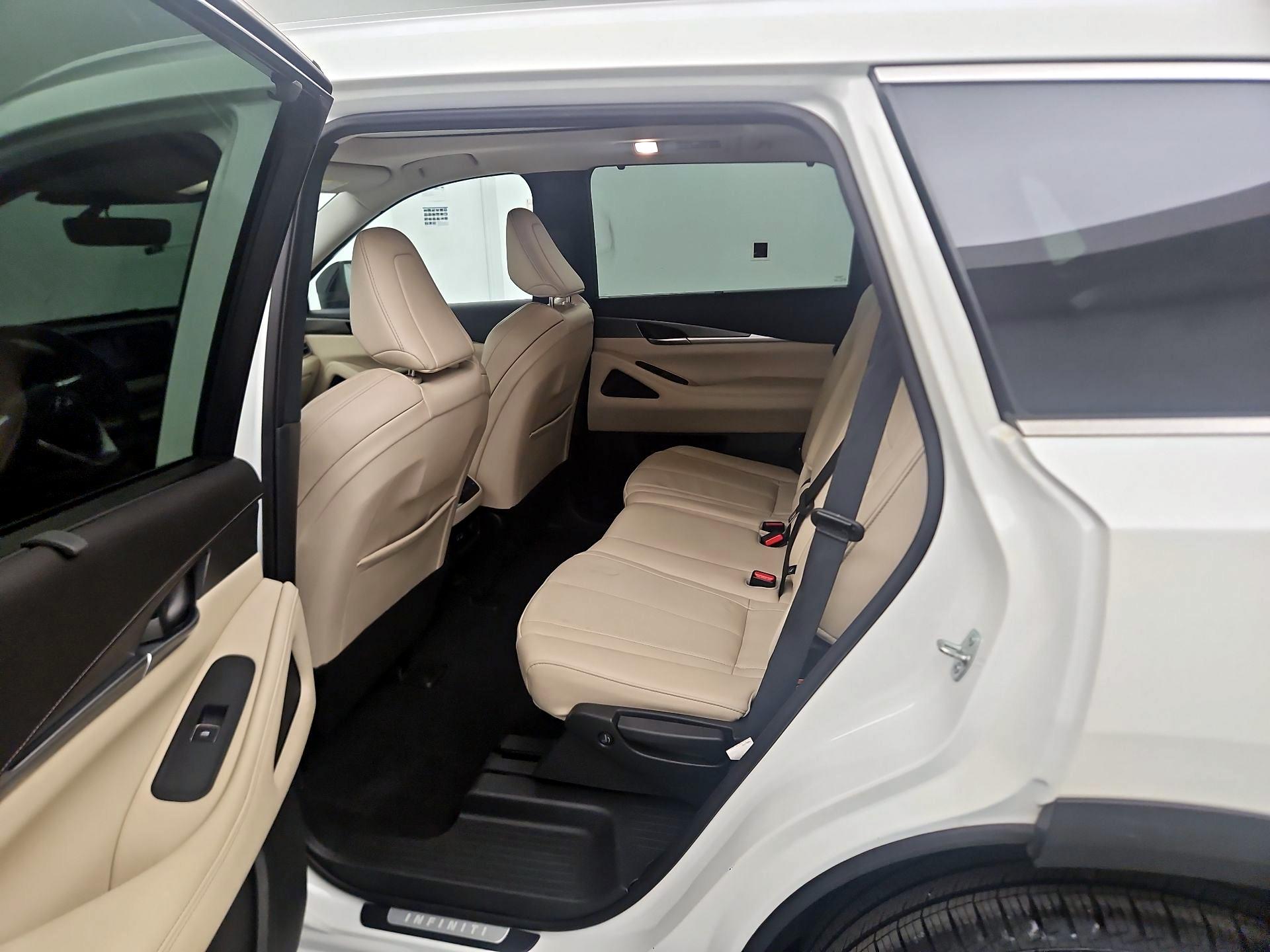 Thumbnail: 2023 INFINITI QX60 - 20