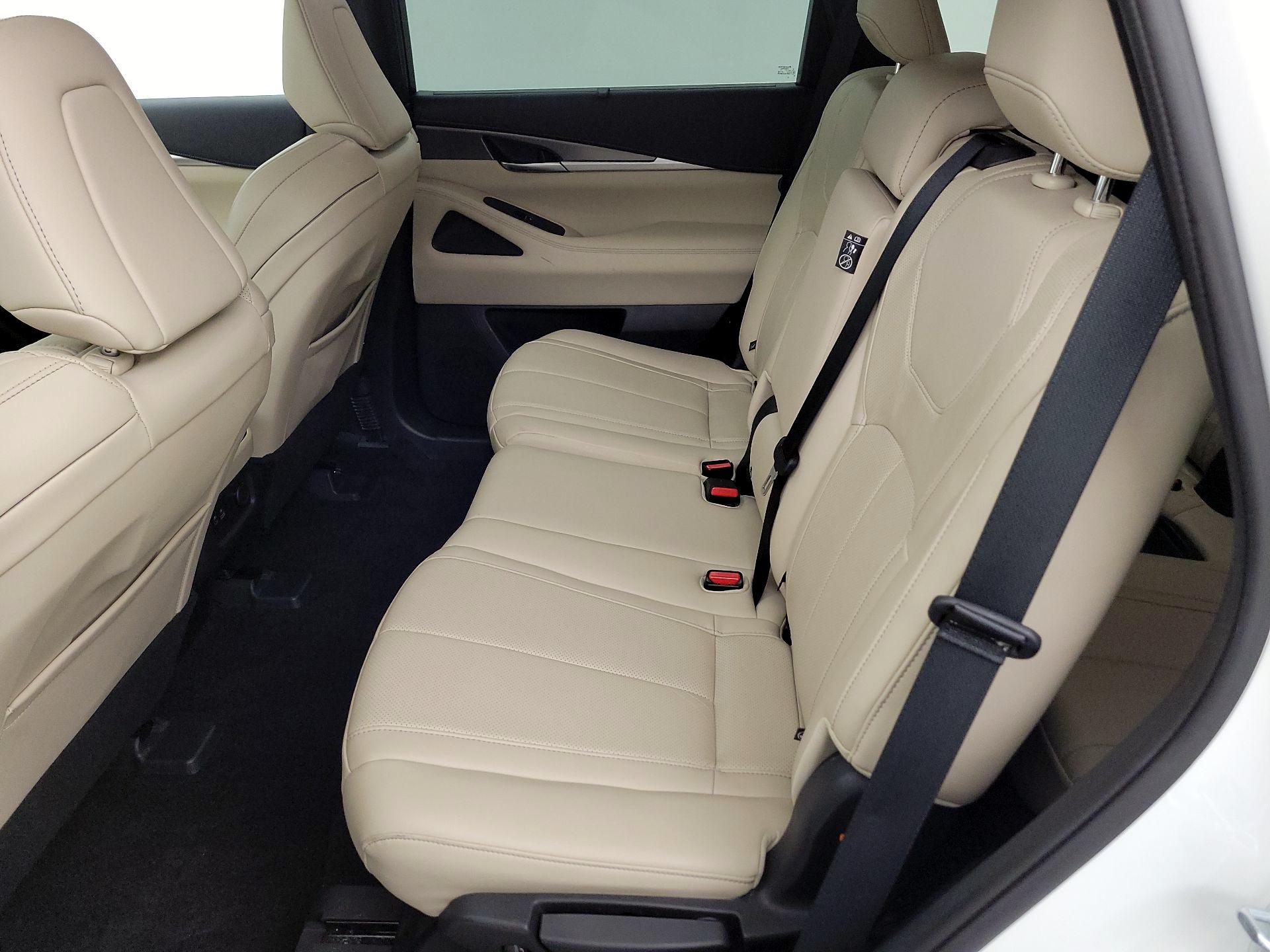 Thumbnail: 2023 INFINITI QX60 - 19