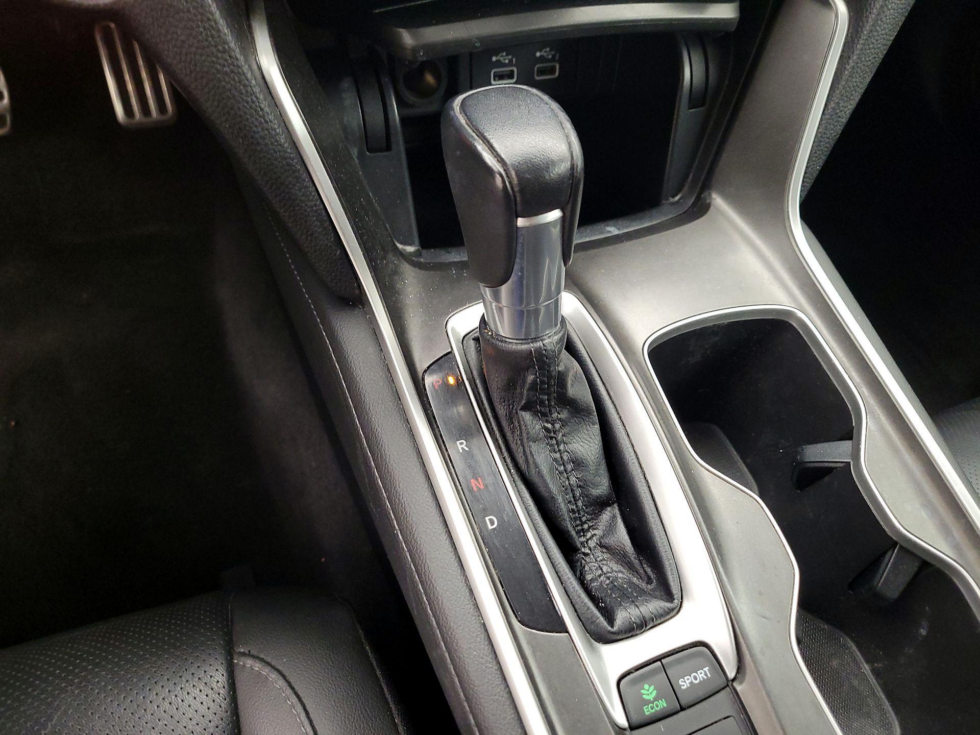 Thumbnail: 2022 Honda Accord - 17