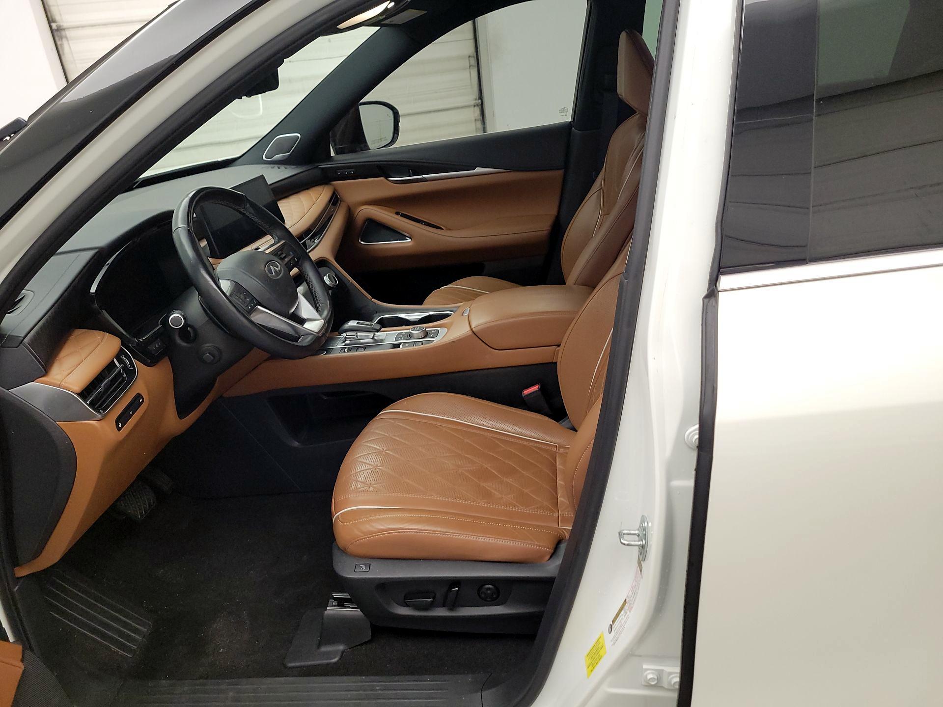 Thumbnail: 2023 INFINITI QX60 - 11