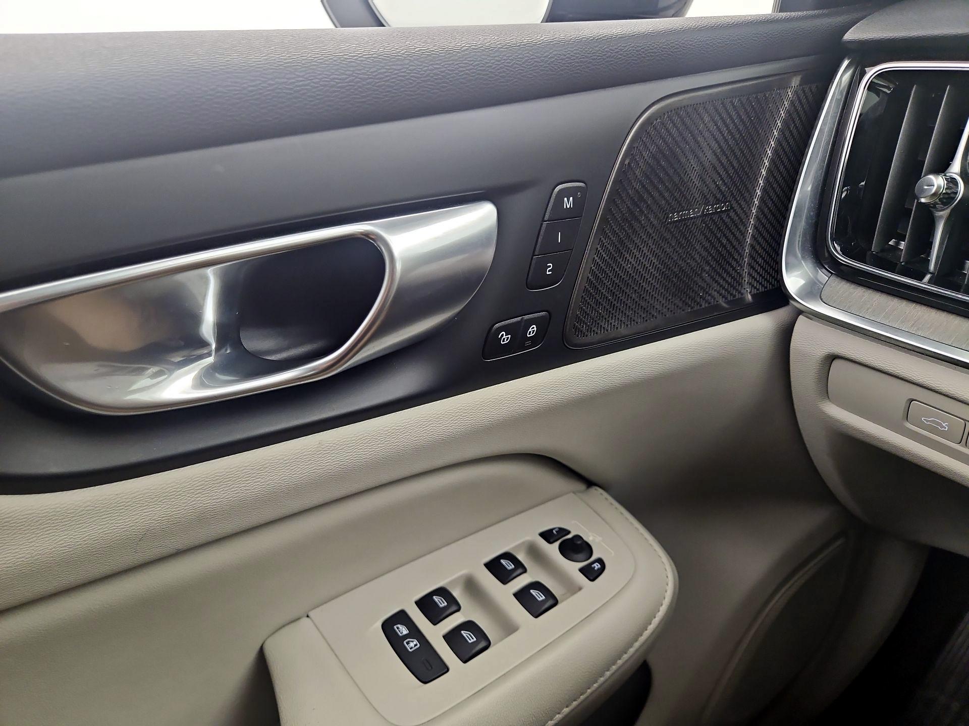 Thumbnail: 2024 Volvo S60 - 12