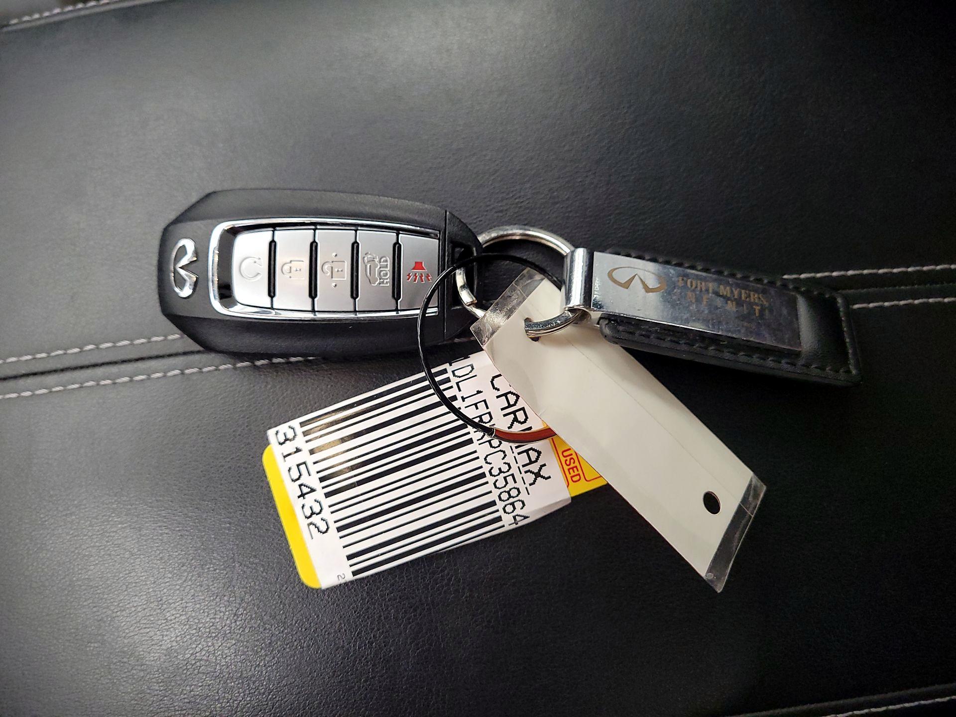 Thumbnail: 2023 INFINITI QX60 - 18