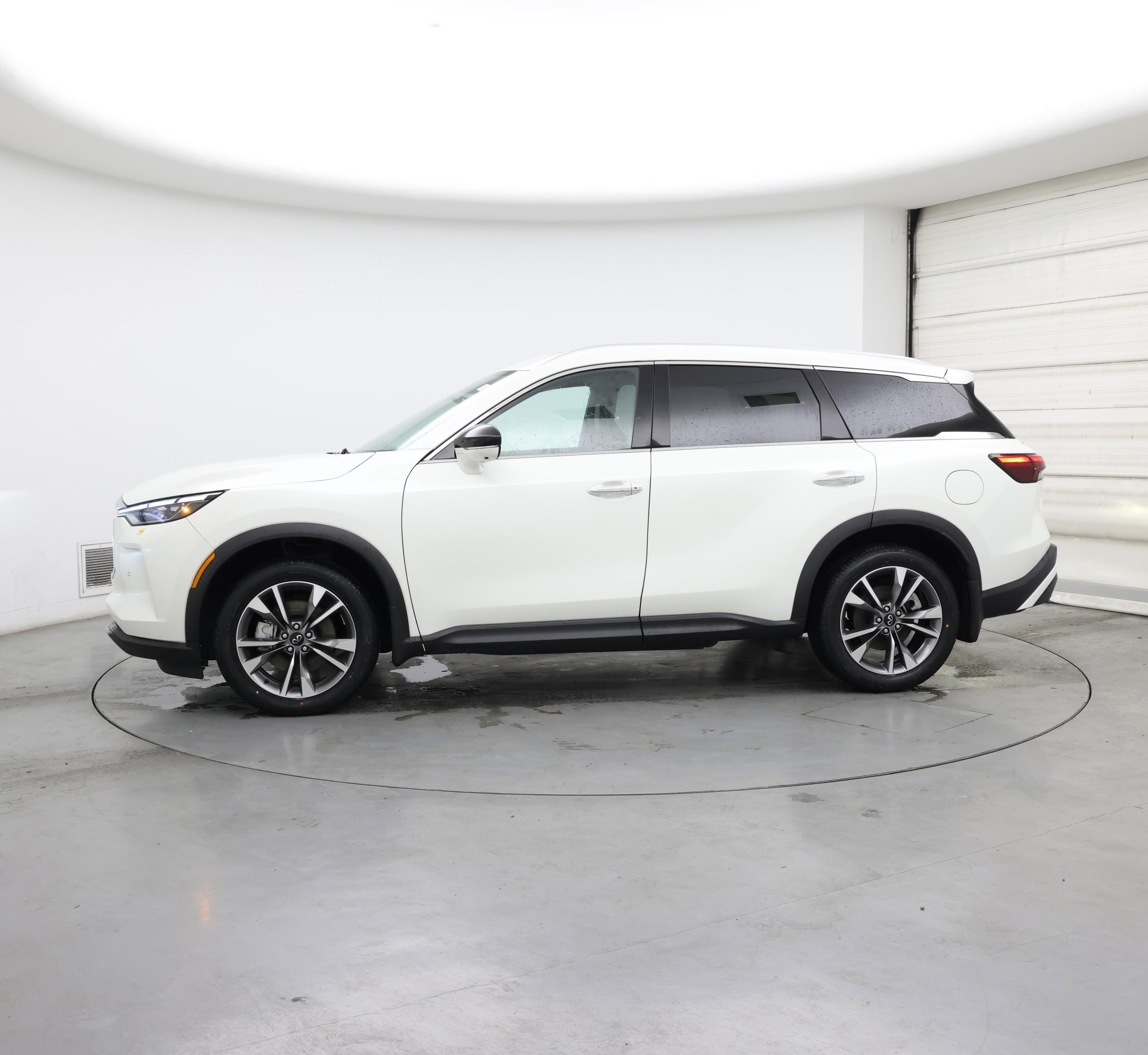 Thumbnail: 2023 INFINITI QX60 - 3