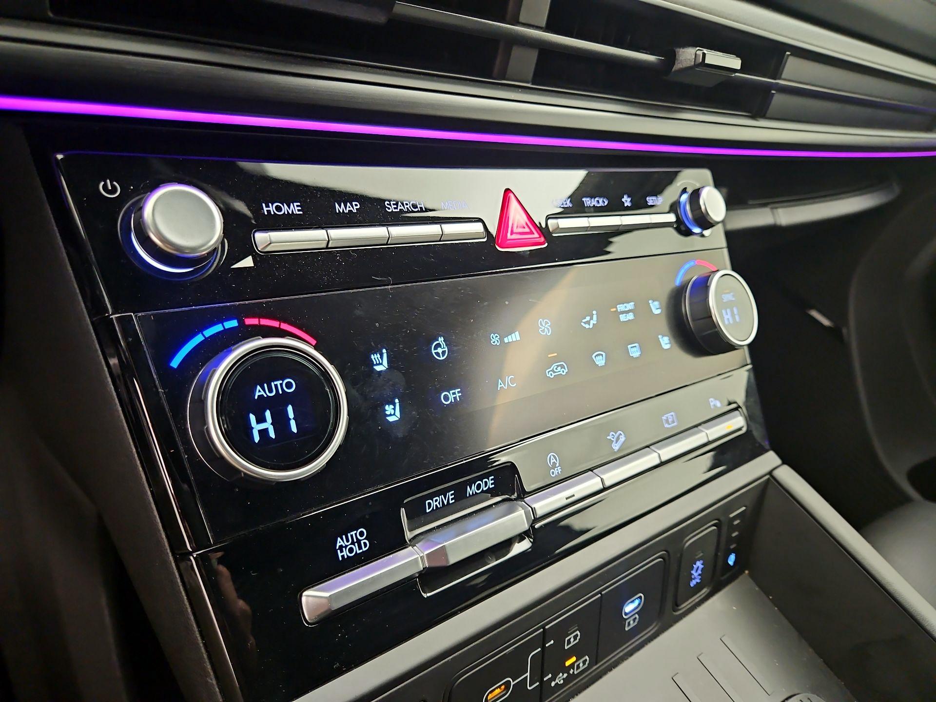 Thumbnail: 2025 Hyundai Santa Fe - 17