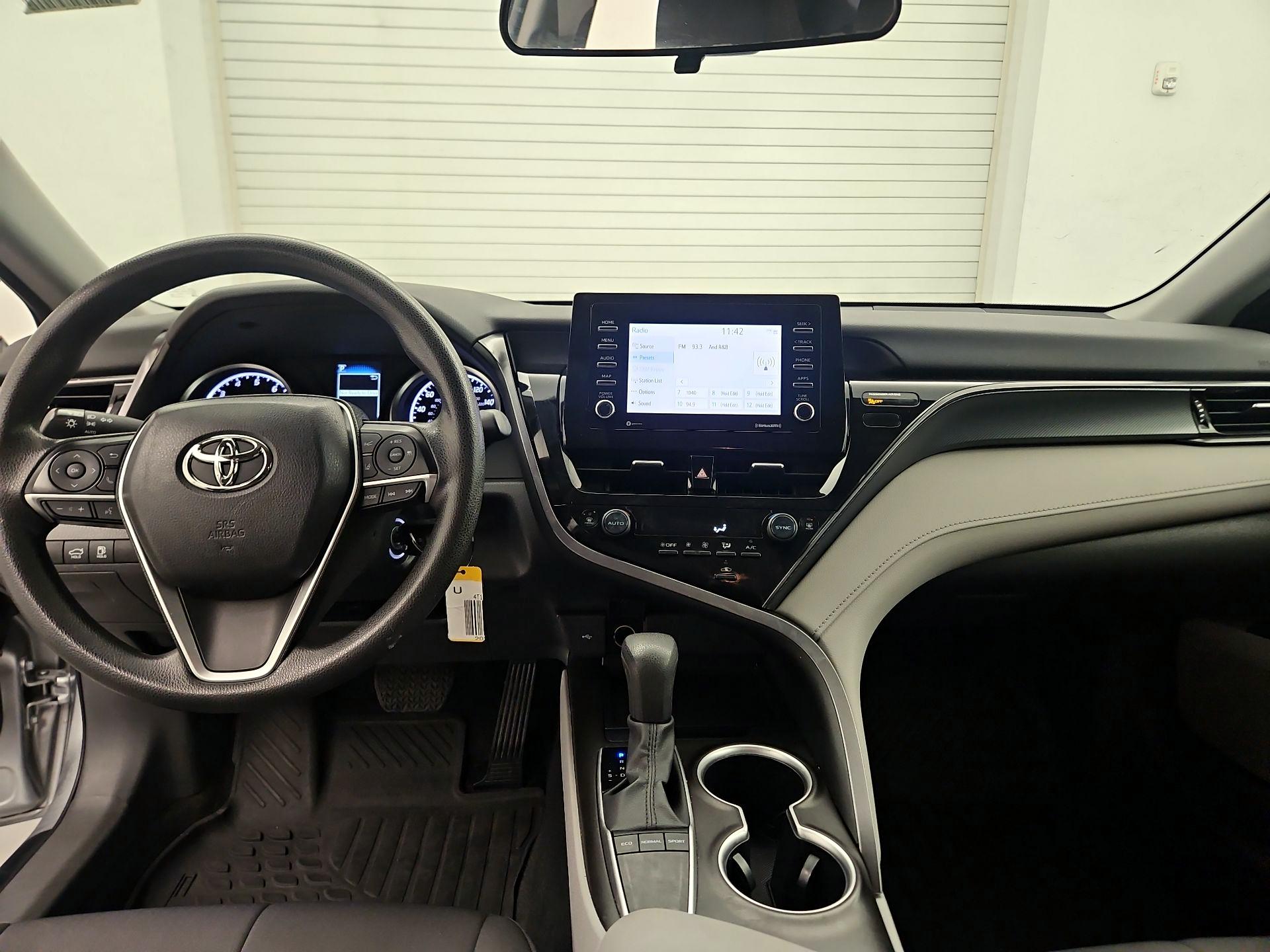 Thumbnail: 2023 Toyota Camry - 9