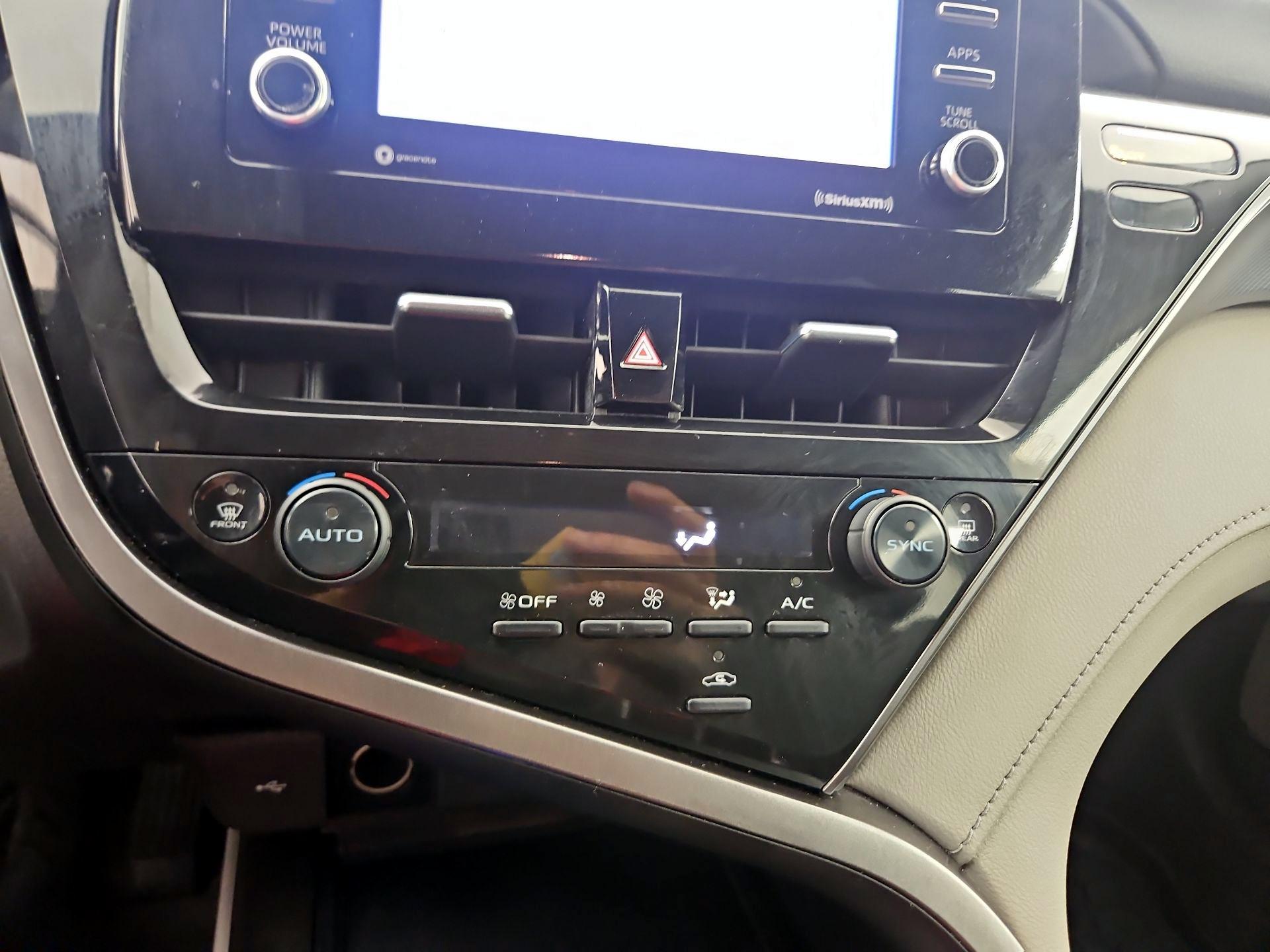 Thumbnail: 2023 Toyota Camry - 16