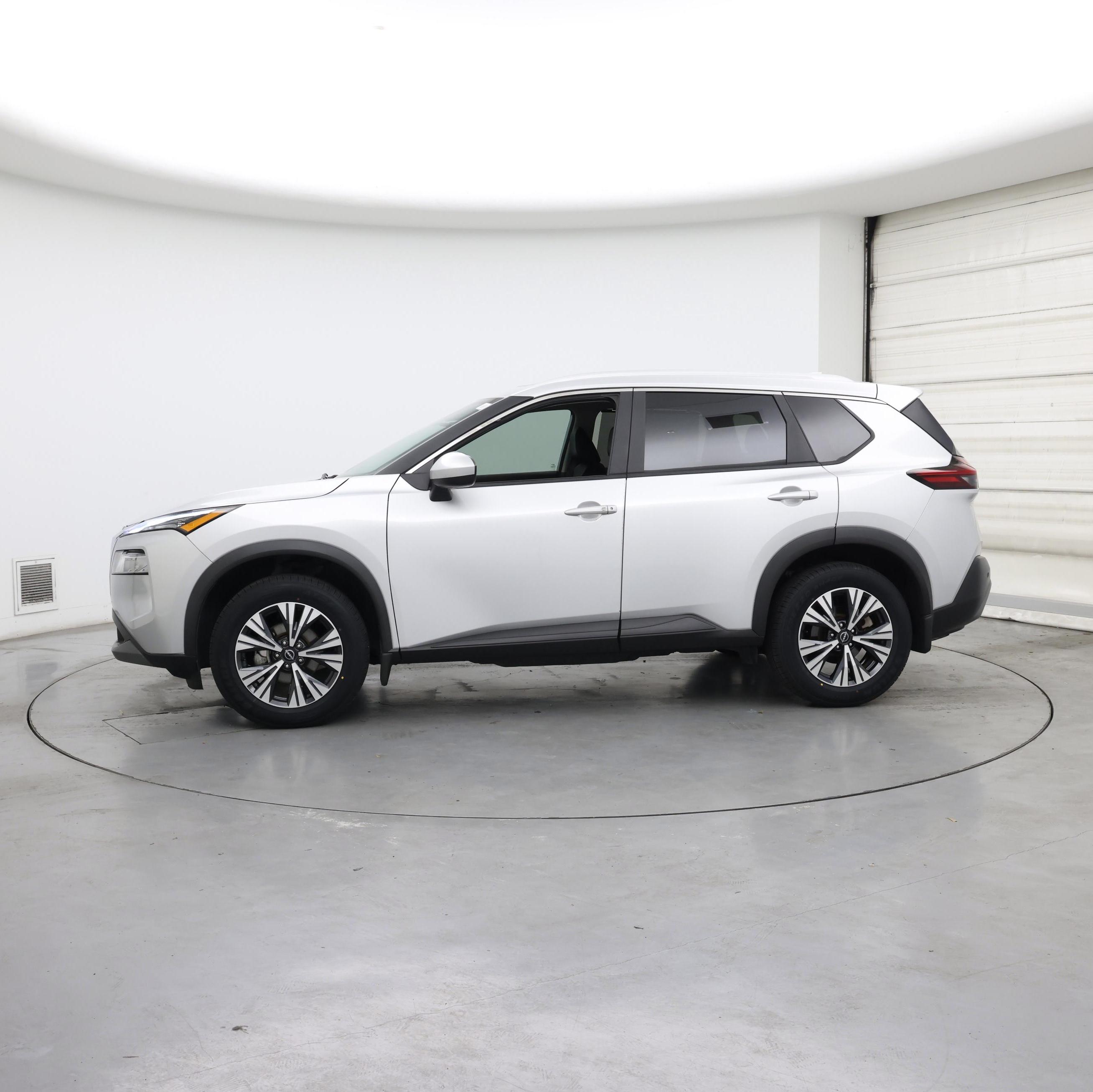 Thumbnail: 2023 Nissan Rogue - 3