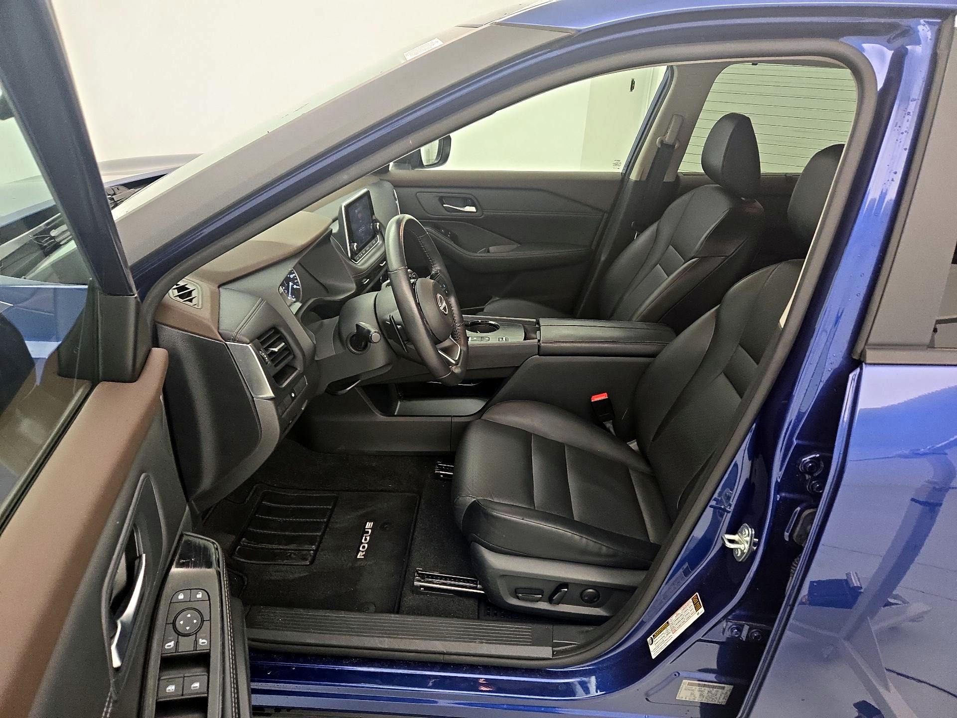 Thumbnail: 2023 Nissan Rogue - 11