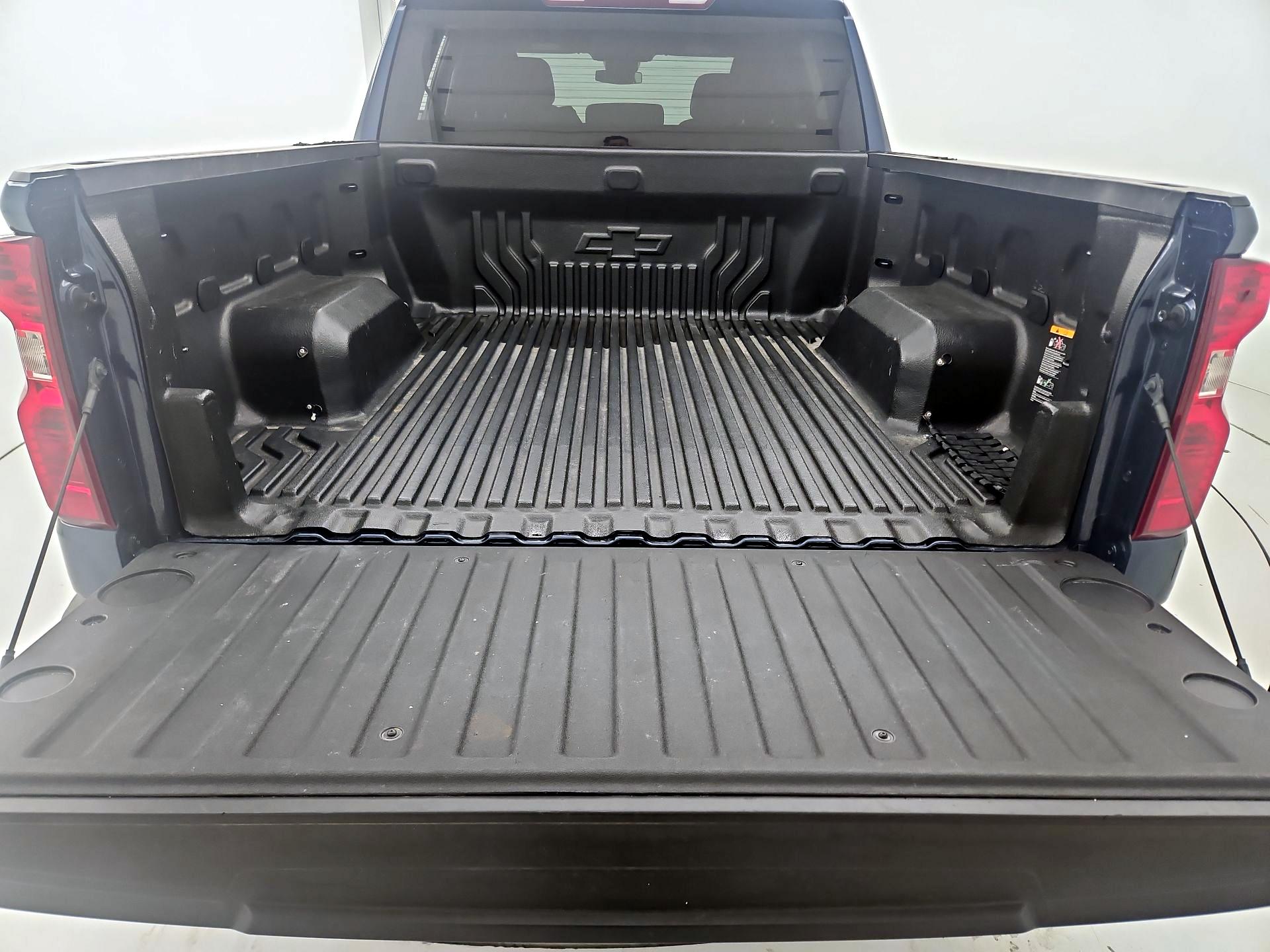 Thumbnail: 2023 Chevrolet Silverado 1500 - 20