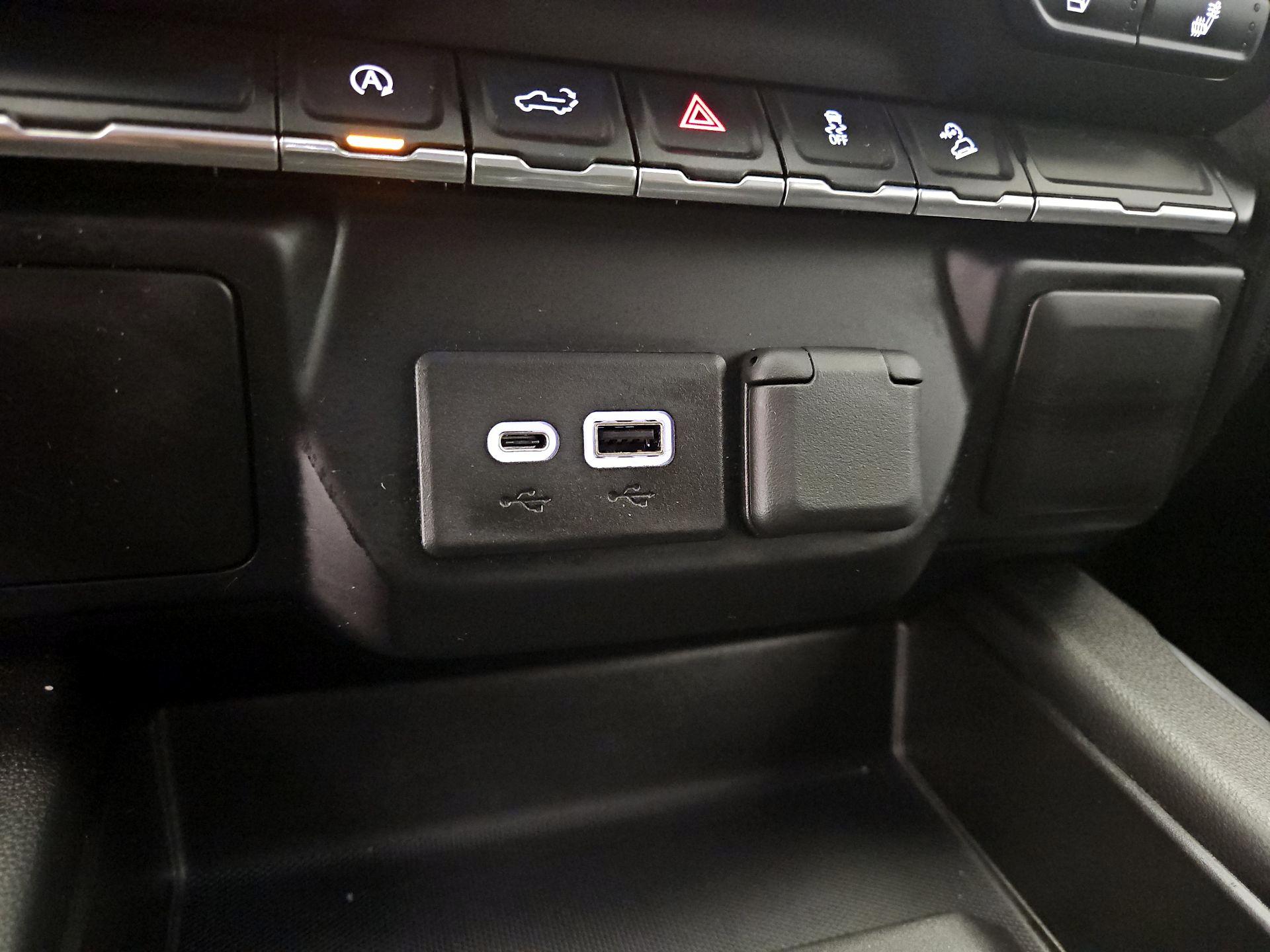 Thumbnail: 2021 Chevrolet Silverado 1500 - 18