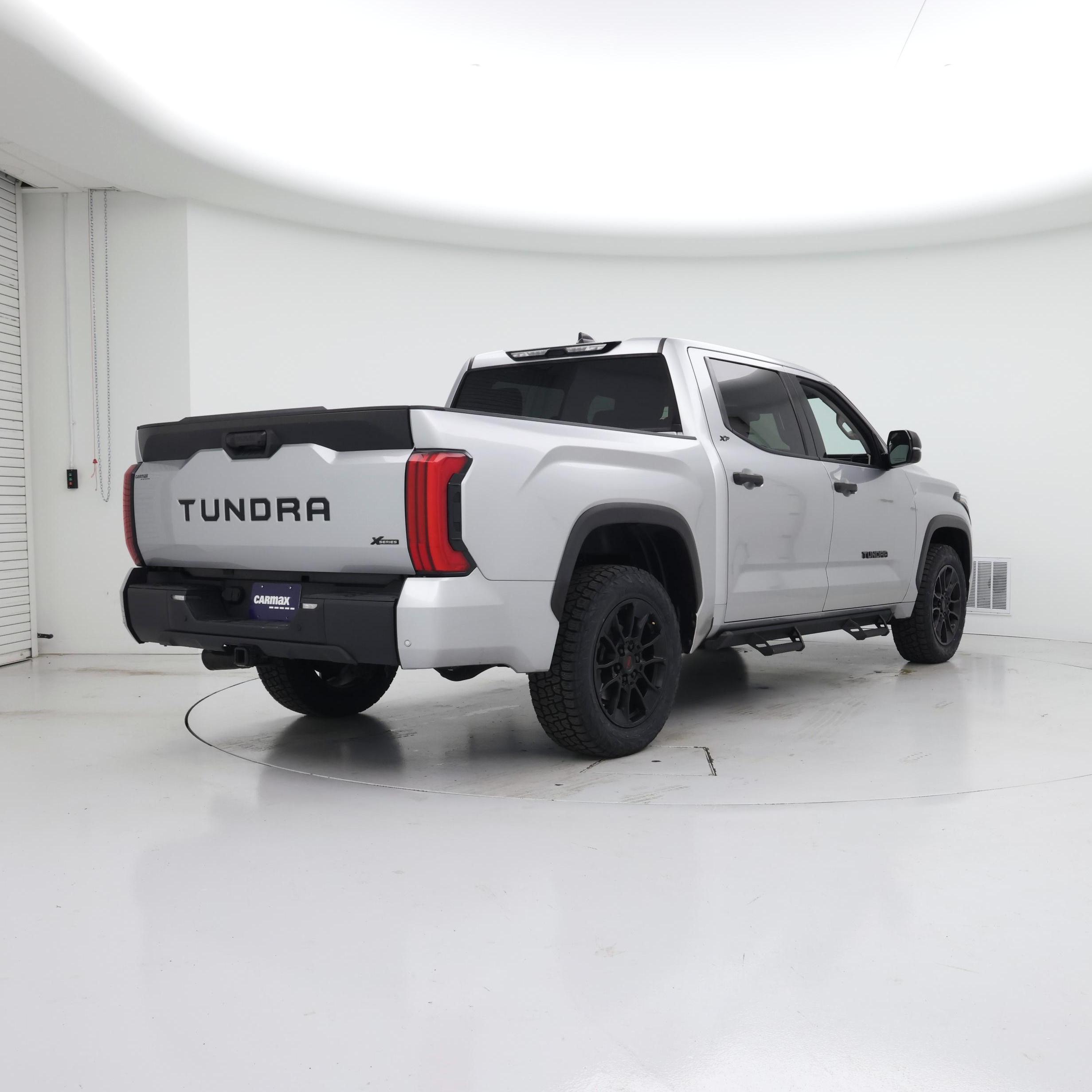 Thumbnail: 2023 Toyota Tundra - 8