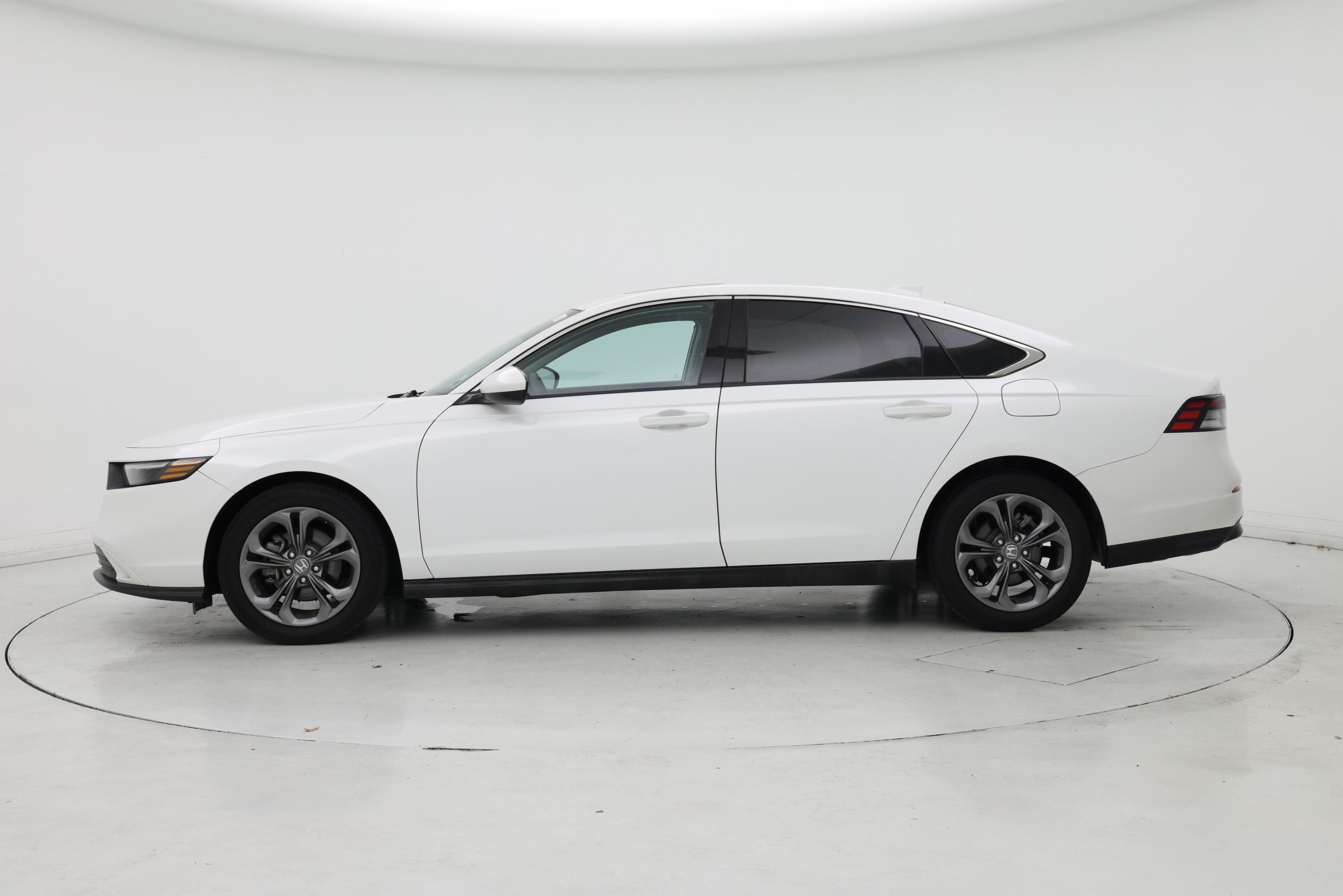 Thumbnail: 2023 Honda Accord - 3