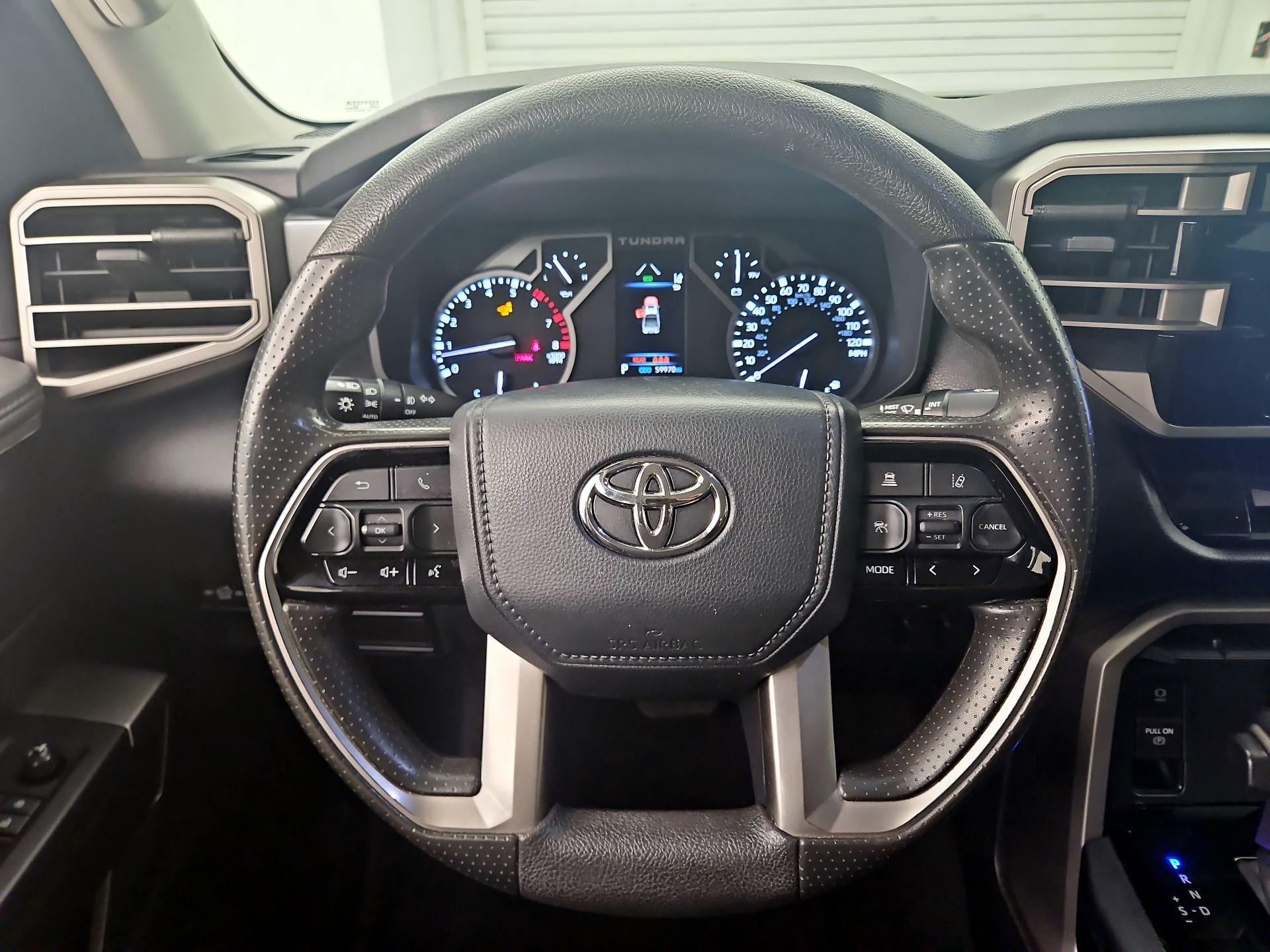 Thumbnail: 2022 Toyota Tundra - 10