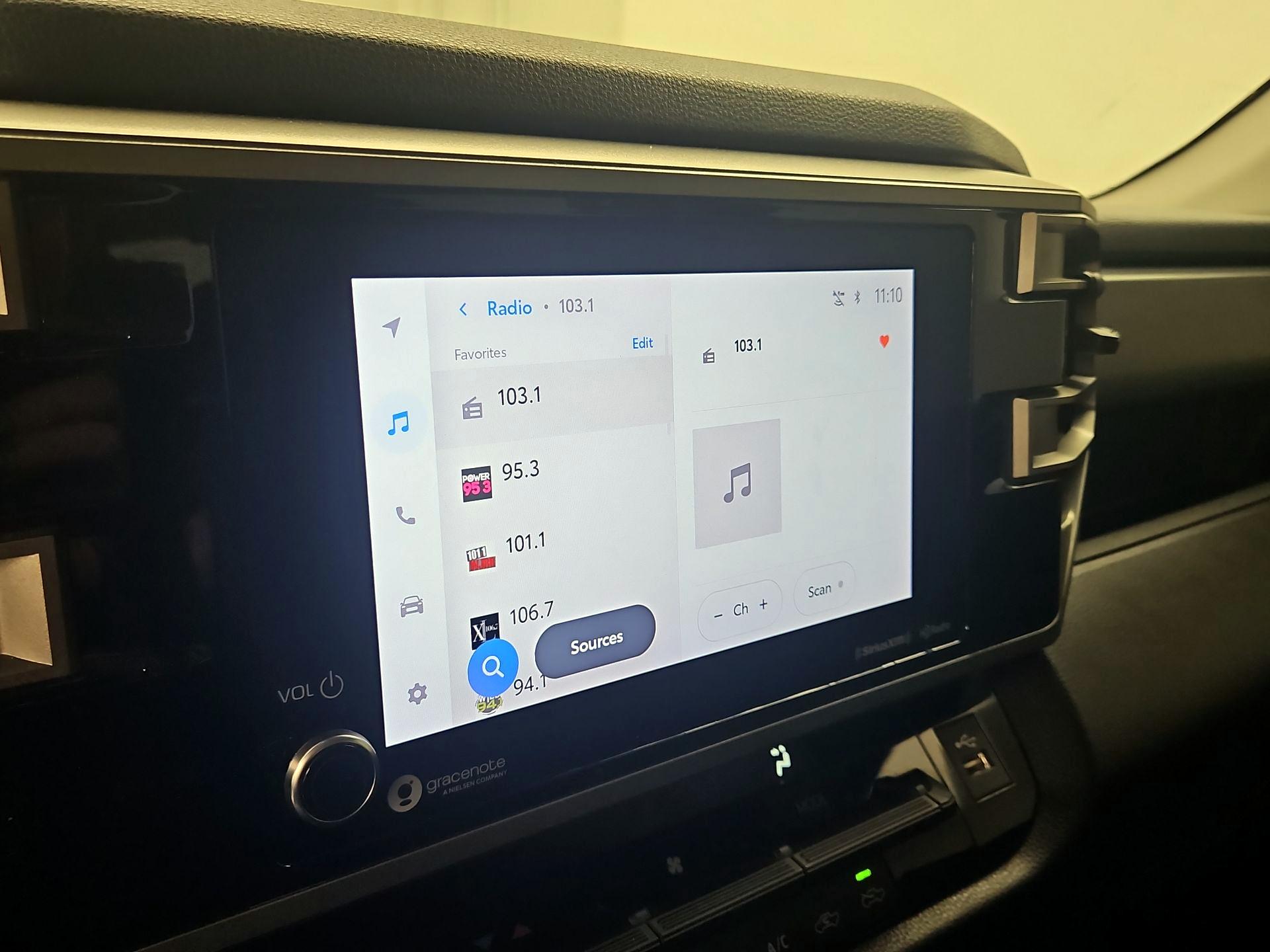 Thumbnail: 2022 Toyota Tundra - 15