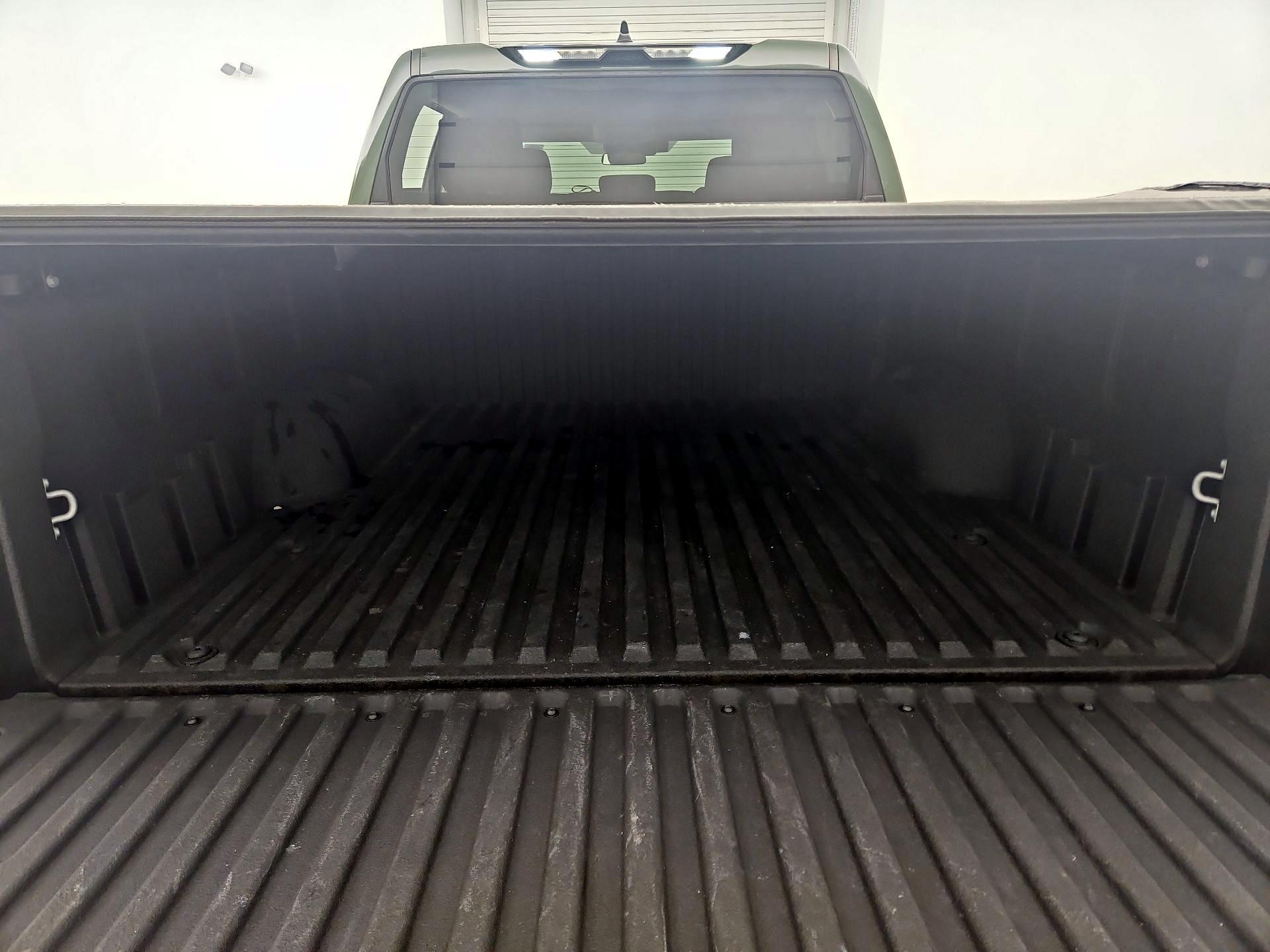 Thumbnail: 2022 Toyota Tundra - 20