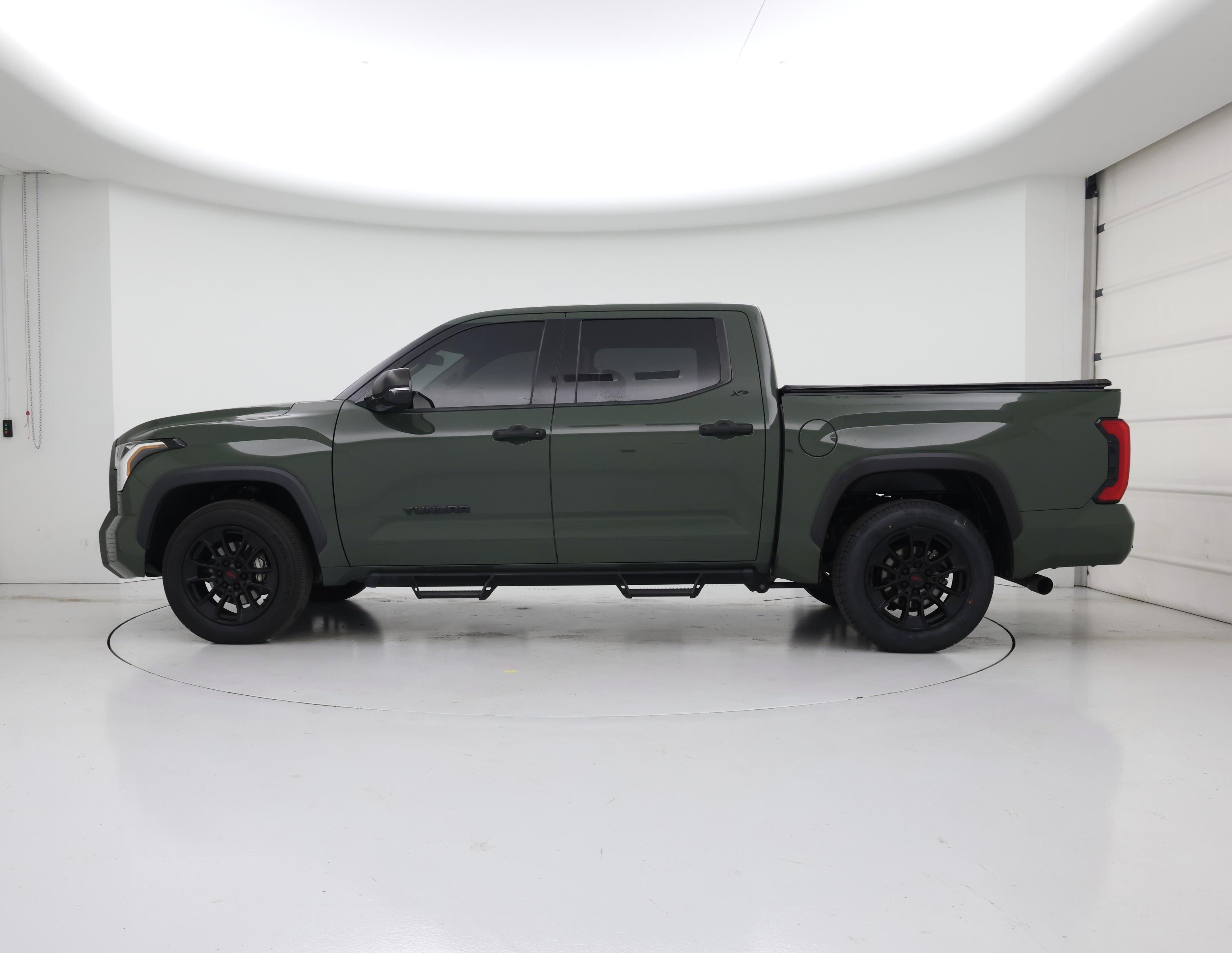 Thumbnail: 2022 Toyota Tundra - 3