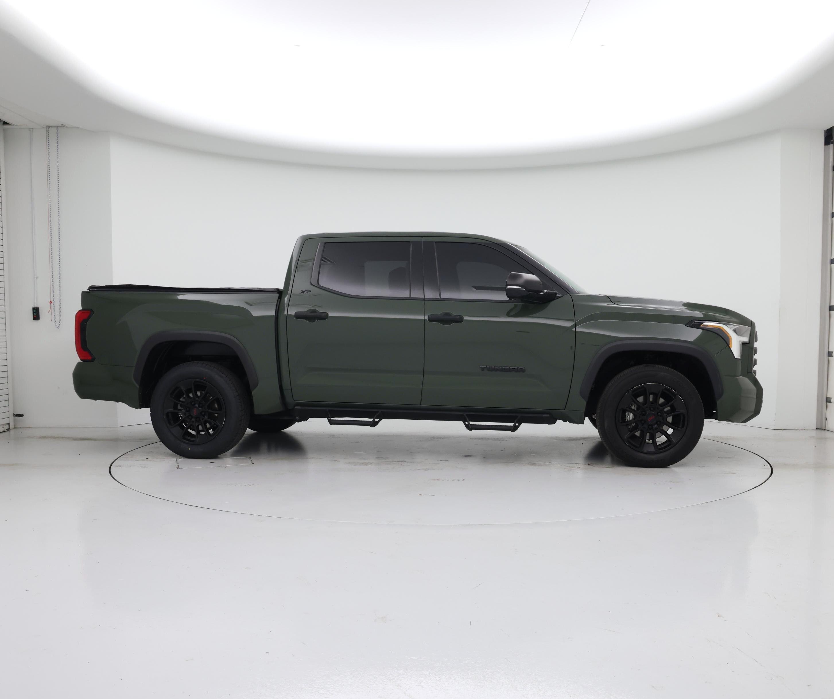 Thumbnail: 2022 Toyota Tundra - 7
