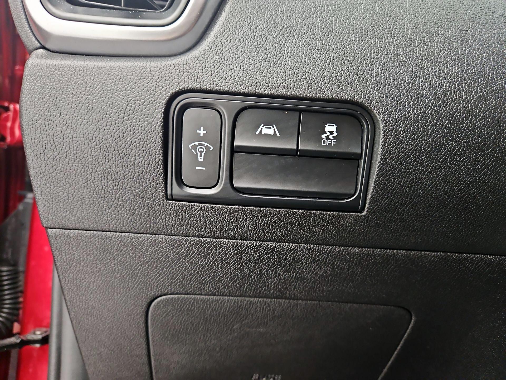 Thumbnail: 2023 Kia Sorento - 13