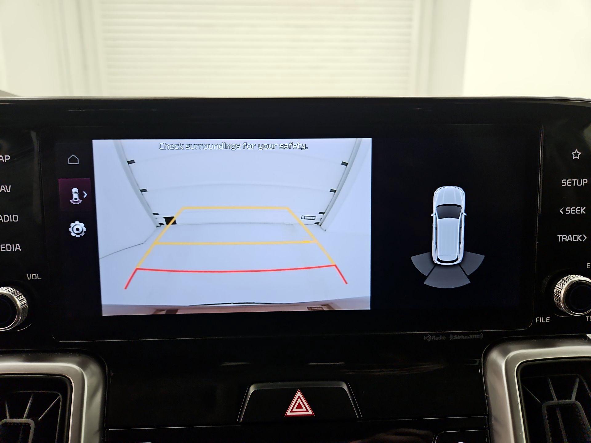 Thumbnail: 2023 Kia Sorento - 15