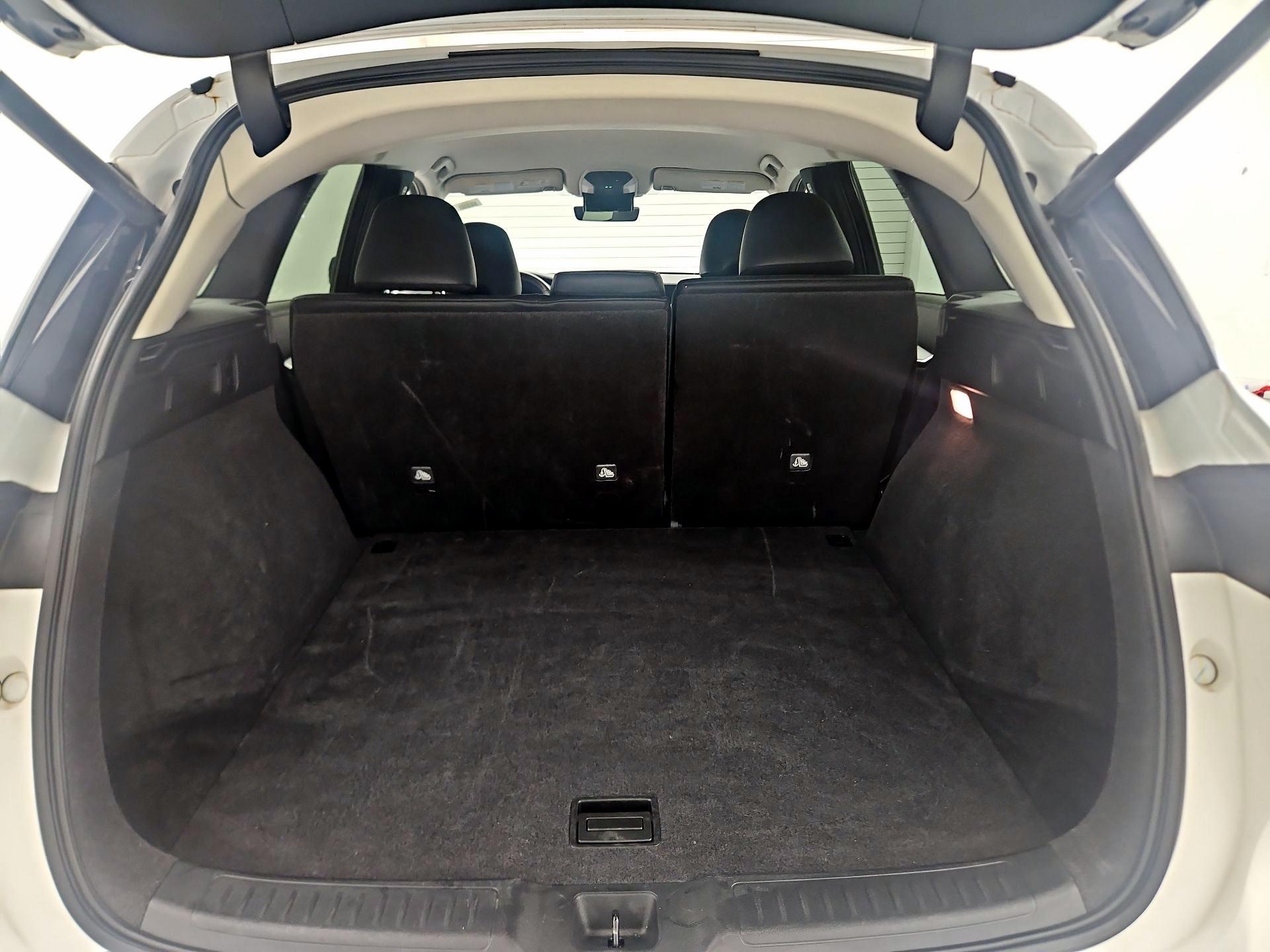 Thumbnail: 2023 INFINITI QX50 - 16