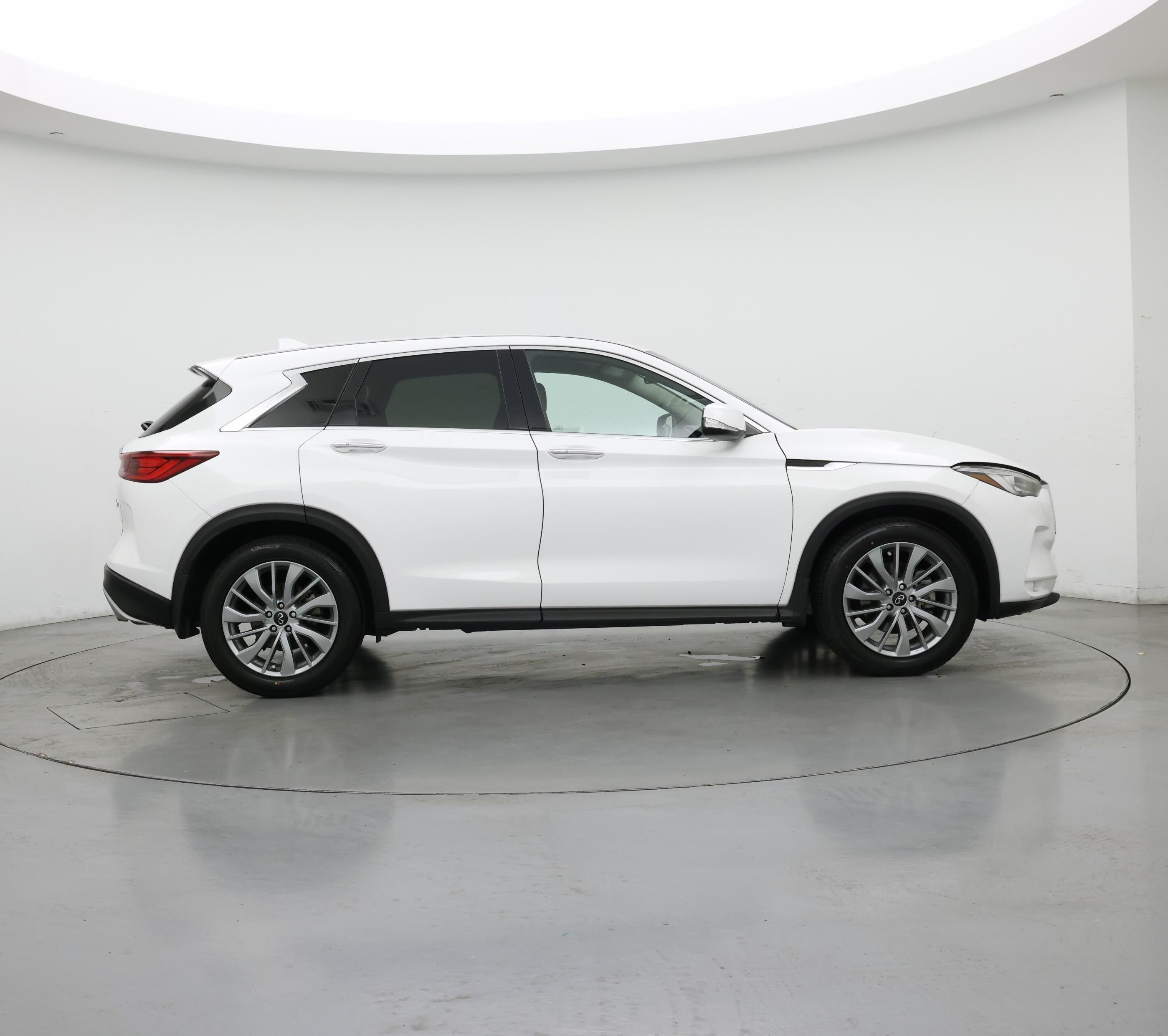 Thumbnail: 2023 INFINITI QX50 - 7