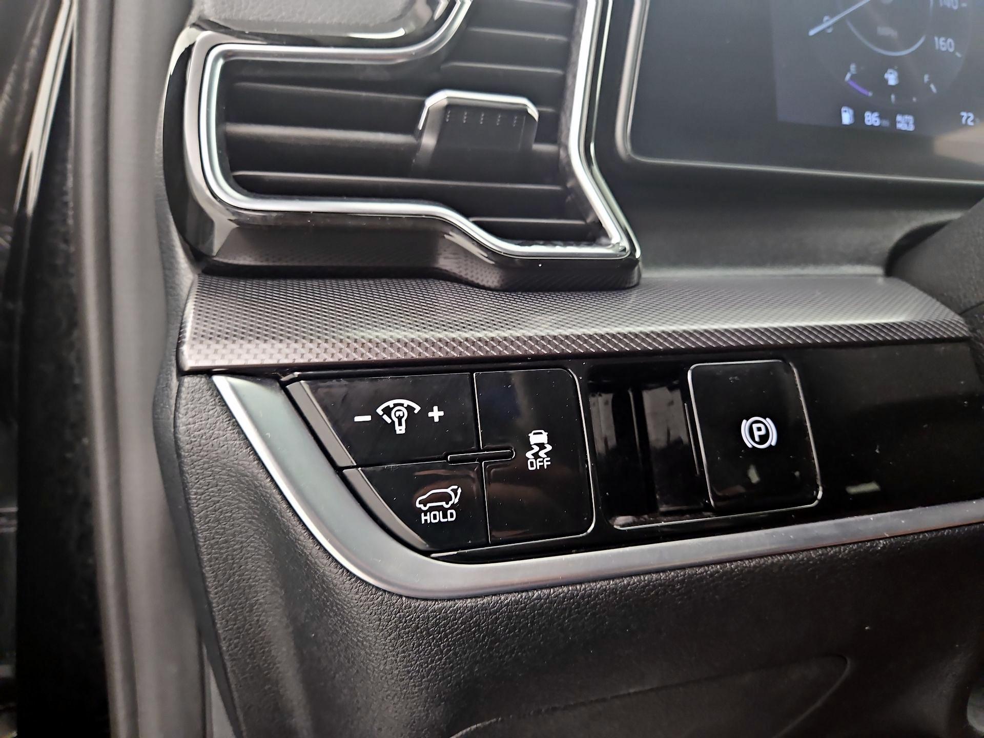 Thumbnail: 2024 Kia Sportage - 13