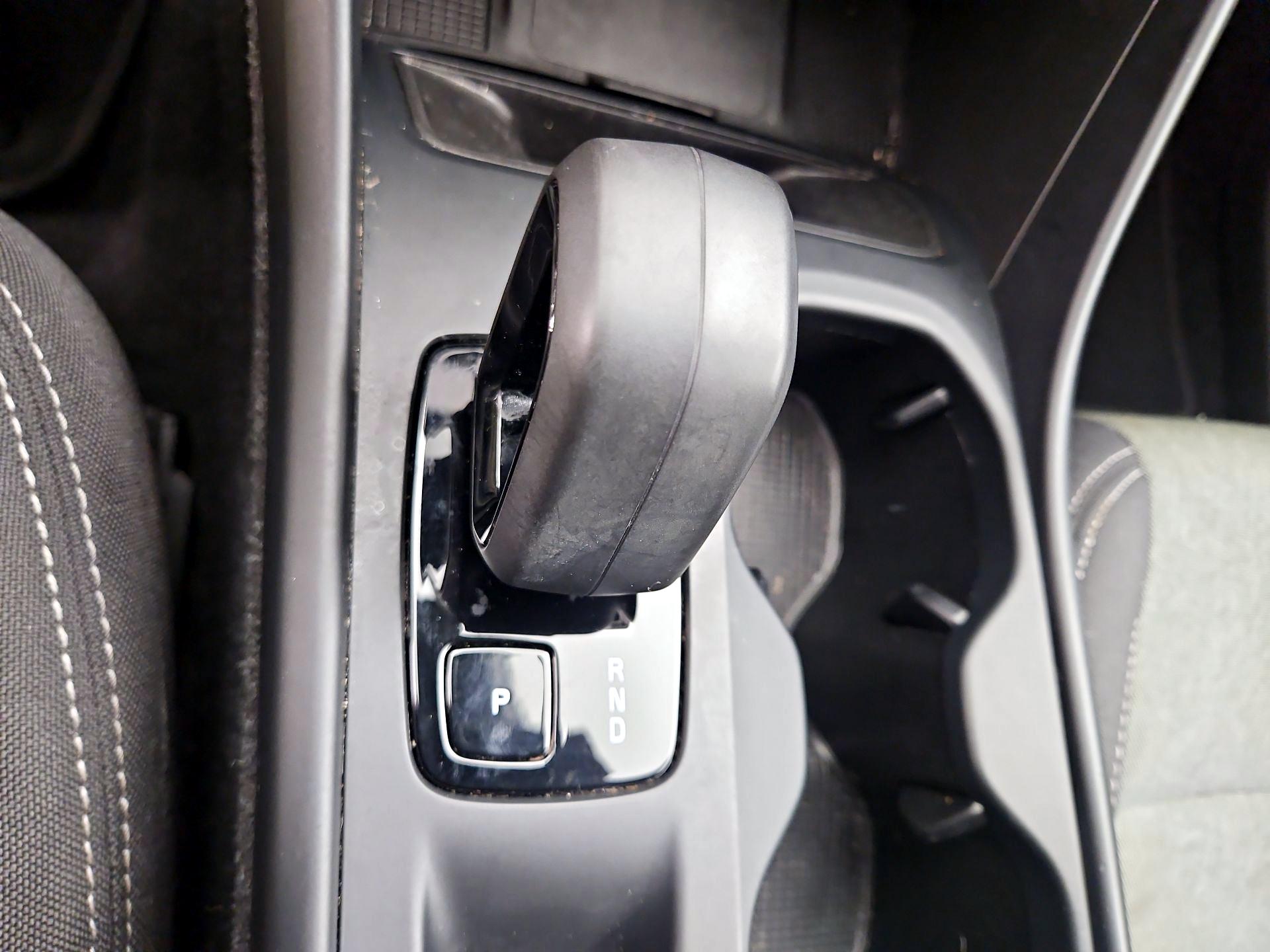 Thumbnail: 2024 Volvo XC40 - 17