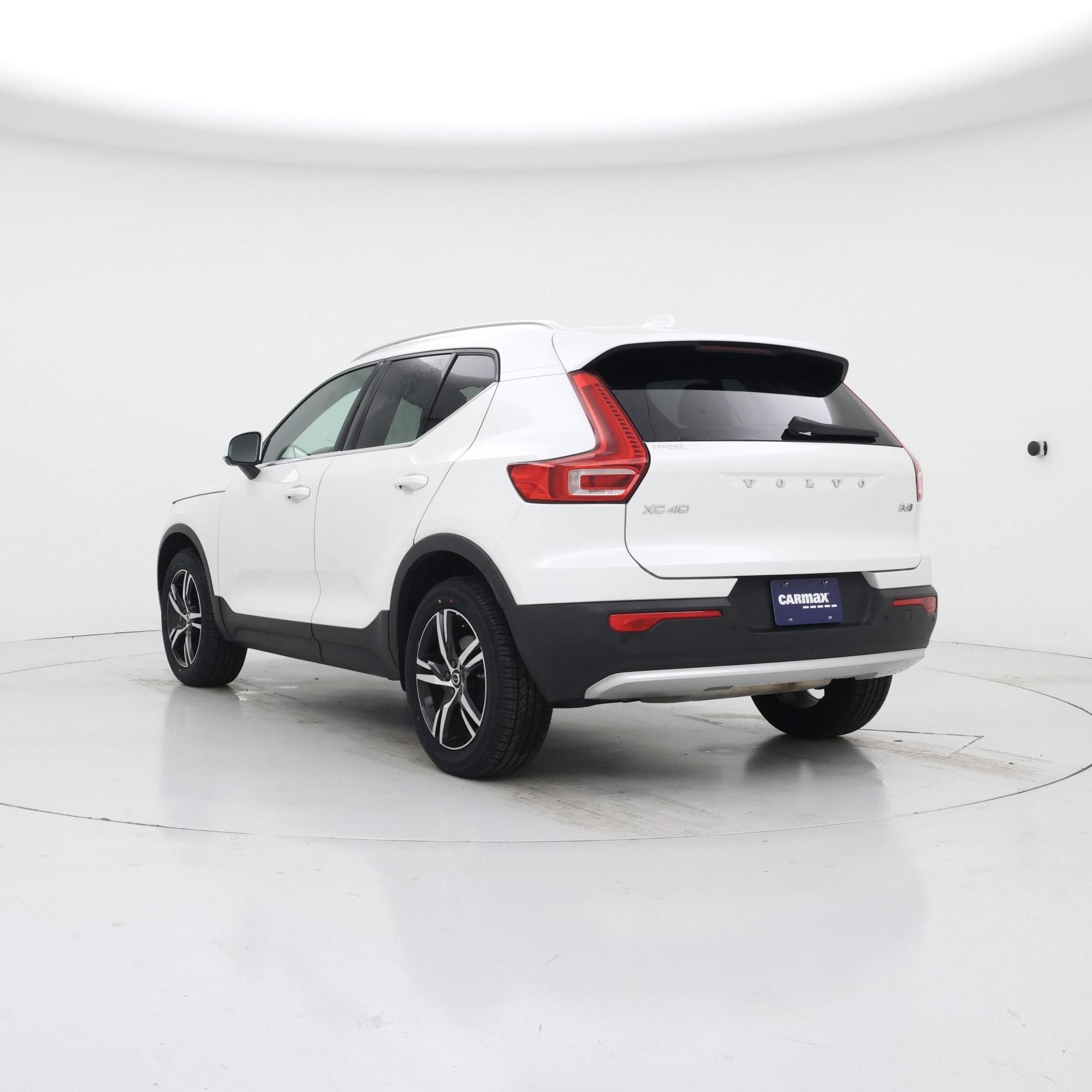 Thumbnail: 2024 Volvo XC40 - 2
