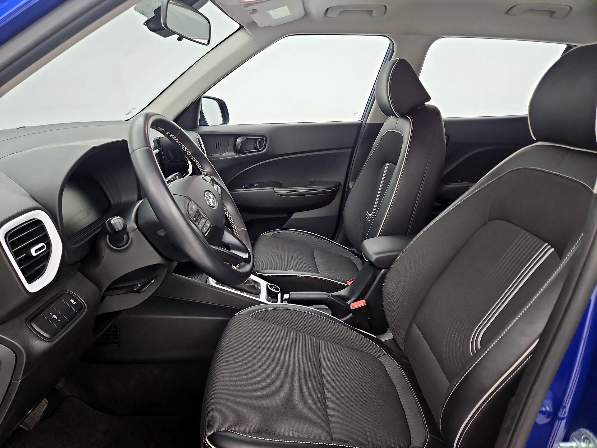 Thumbnail: 2023 Hyundai Venue - 11