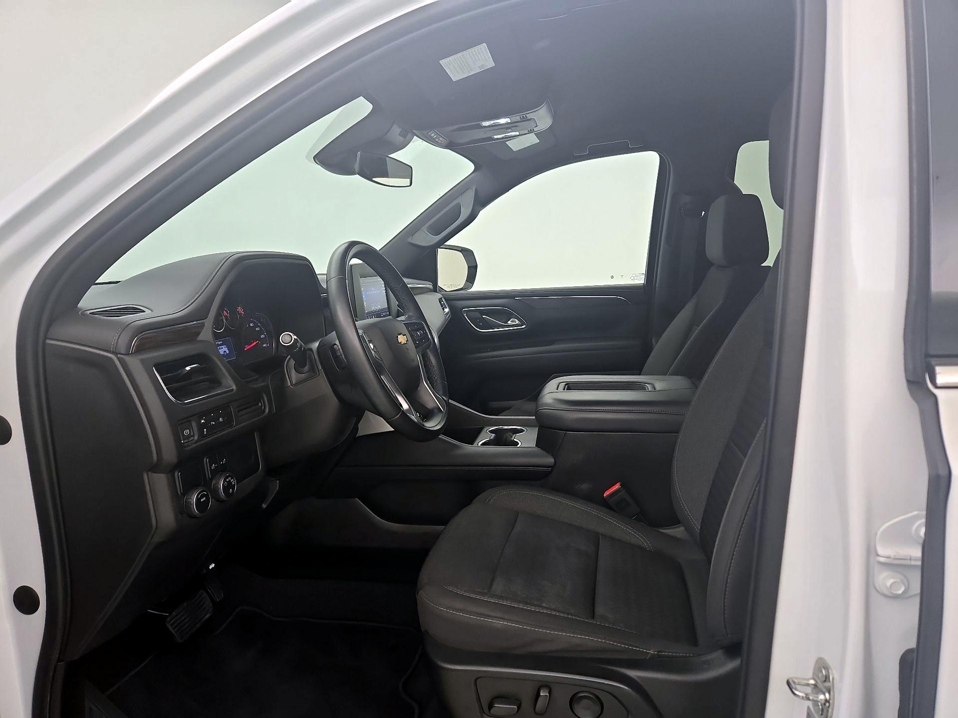 Thumbnail: 2023 Chevrolet Tahoe - 11