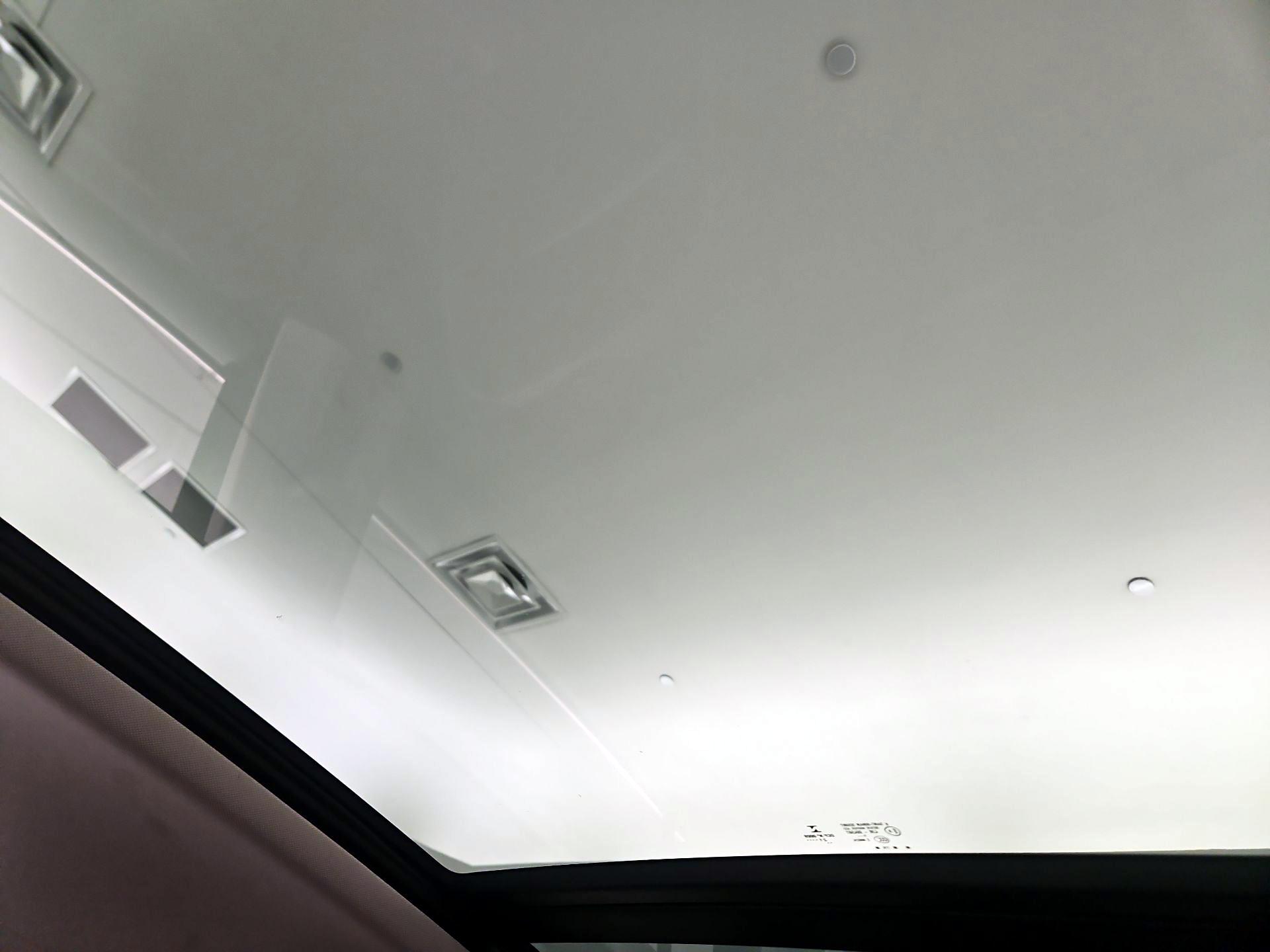 Thumbnail: 2022 Volkswagen Tiguan - 19