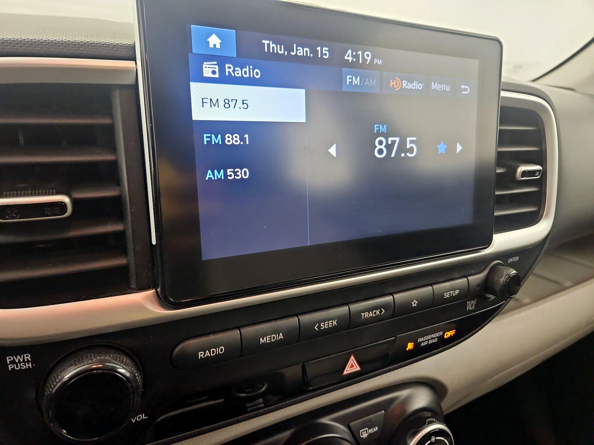 Thumbnail: 2023 Hyundai Venue - 15