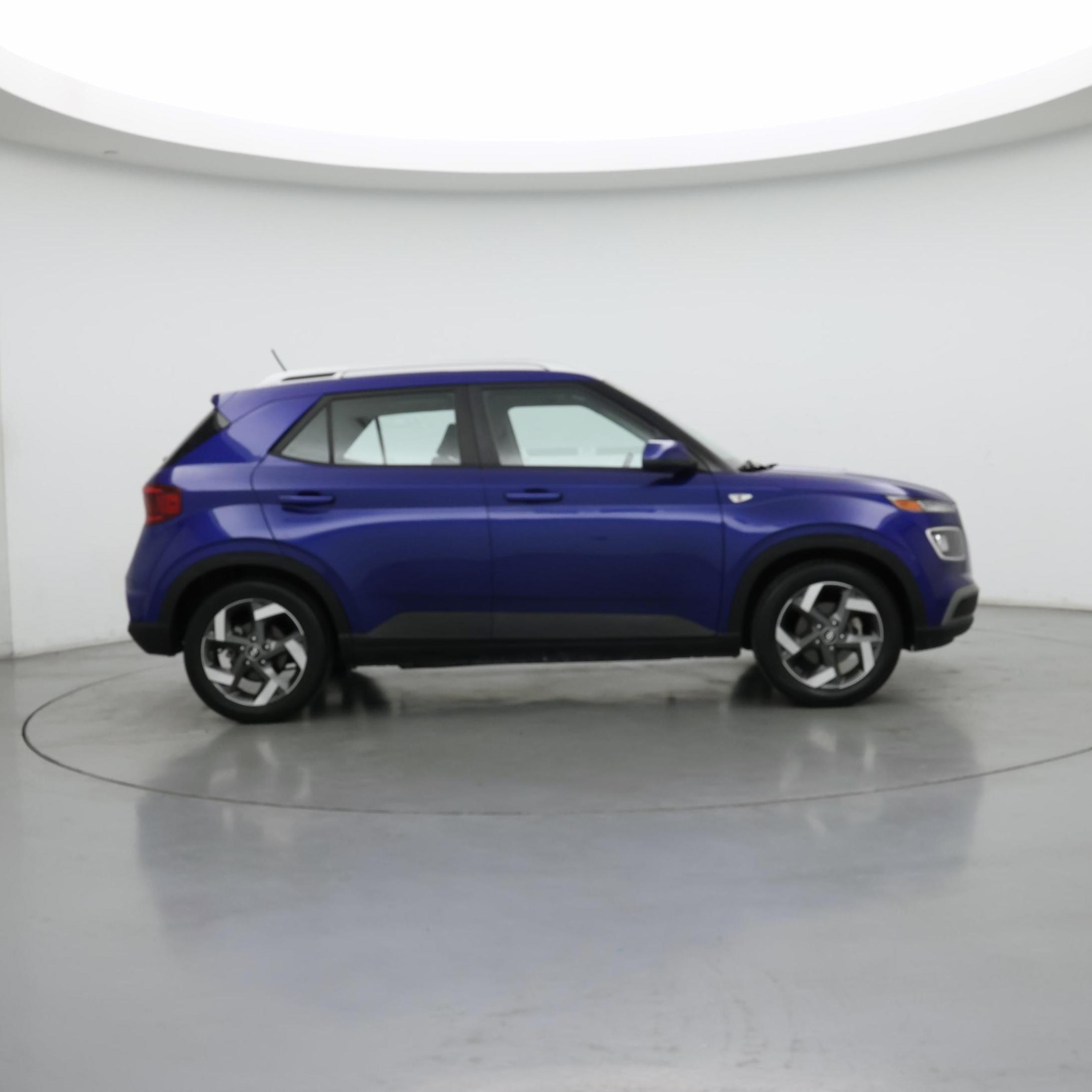 Thumbnail: 2023 Hyundai Venue - 7