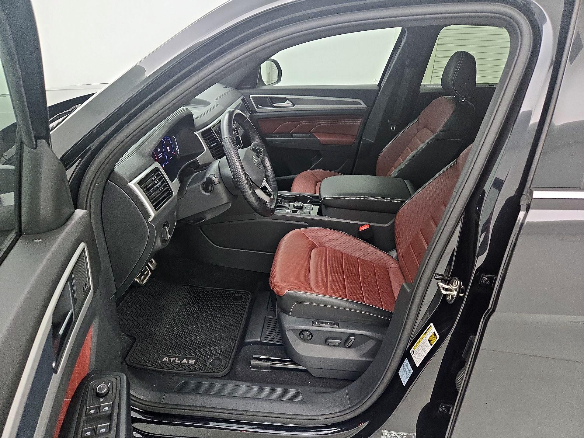 Thumbnail: 2021 Volkswagen Atlas - 11