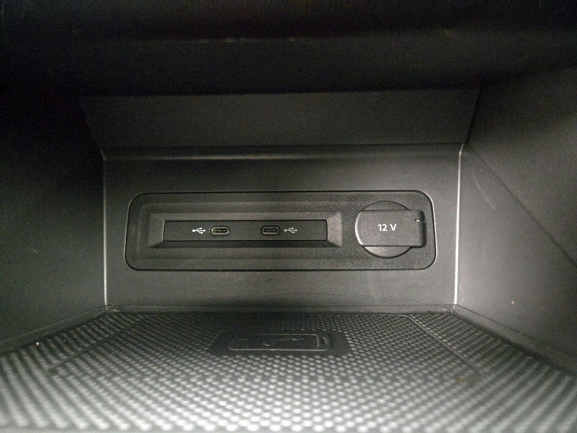 Thumbnail: 2021 Volkswagen Atlas - 18