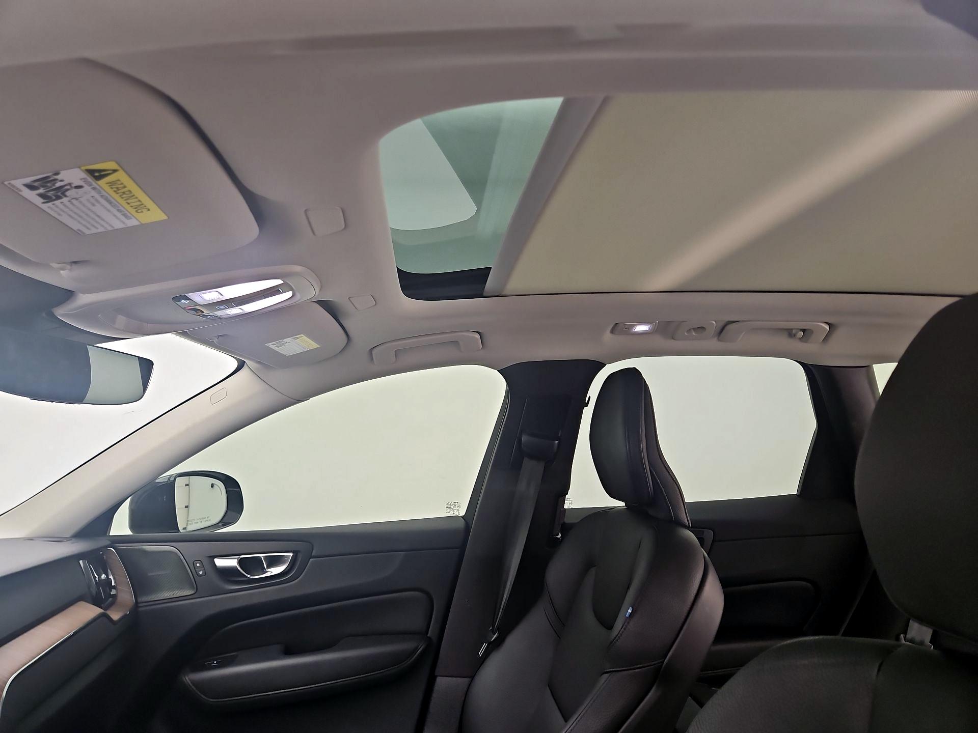 Thumbnail: 2023 Volvo XC60 - 19